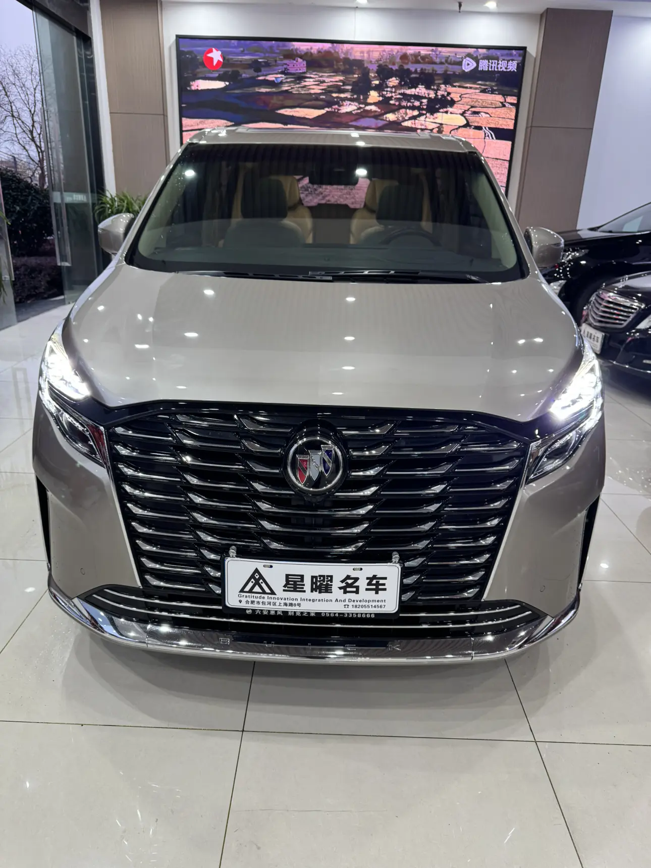 Buick GL8  из Китая