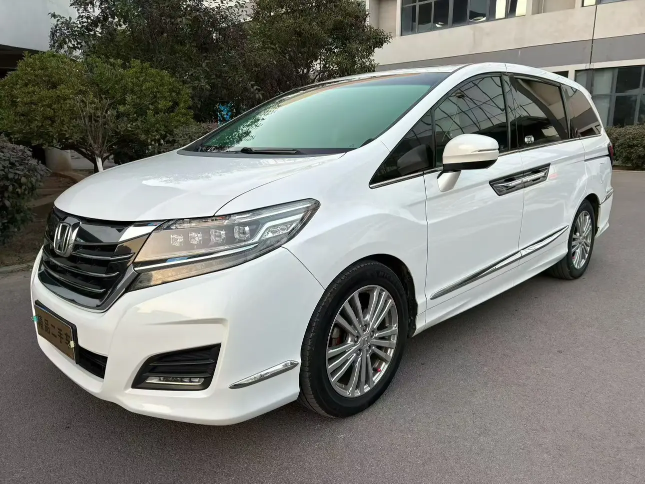 Honda Elysion (Alison)  из Китая