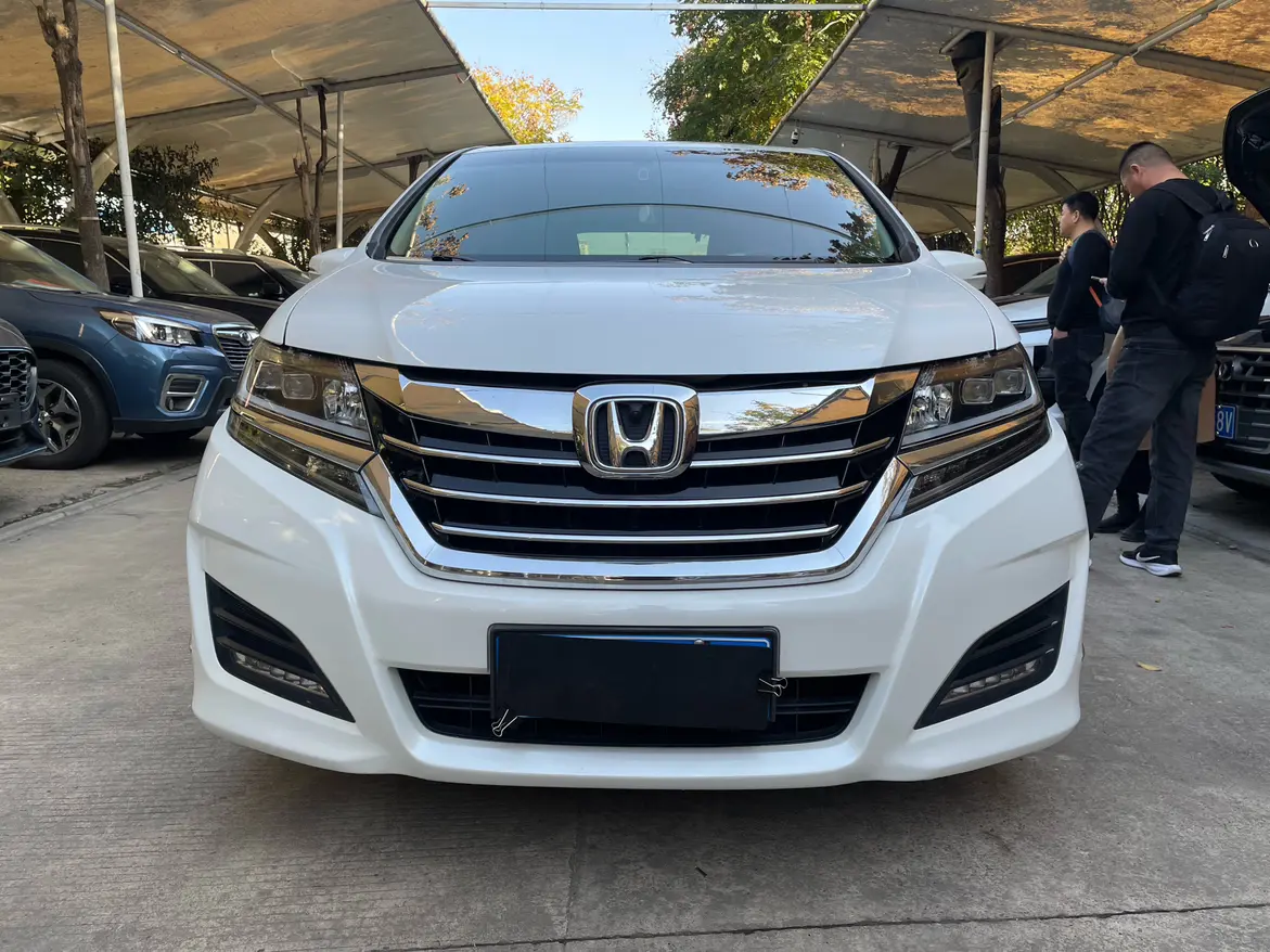Honda Elysion (Alison)  из Китая