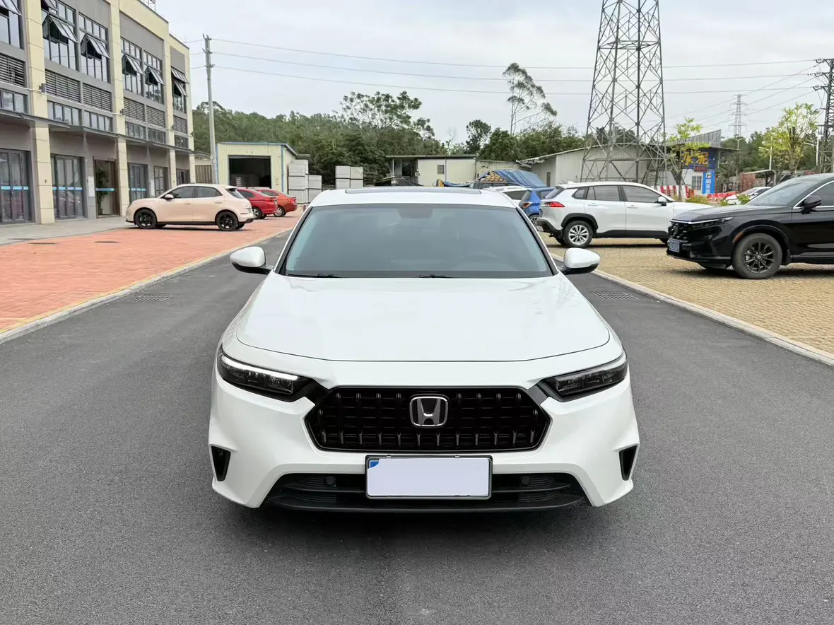 Honda Inspire (Yingshipai)  из Китая