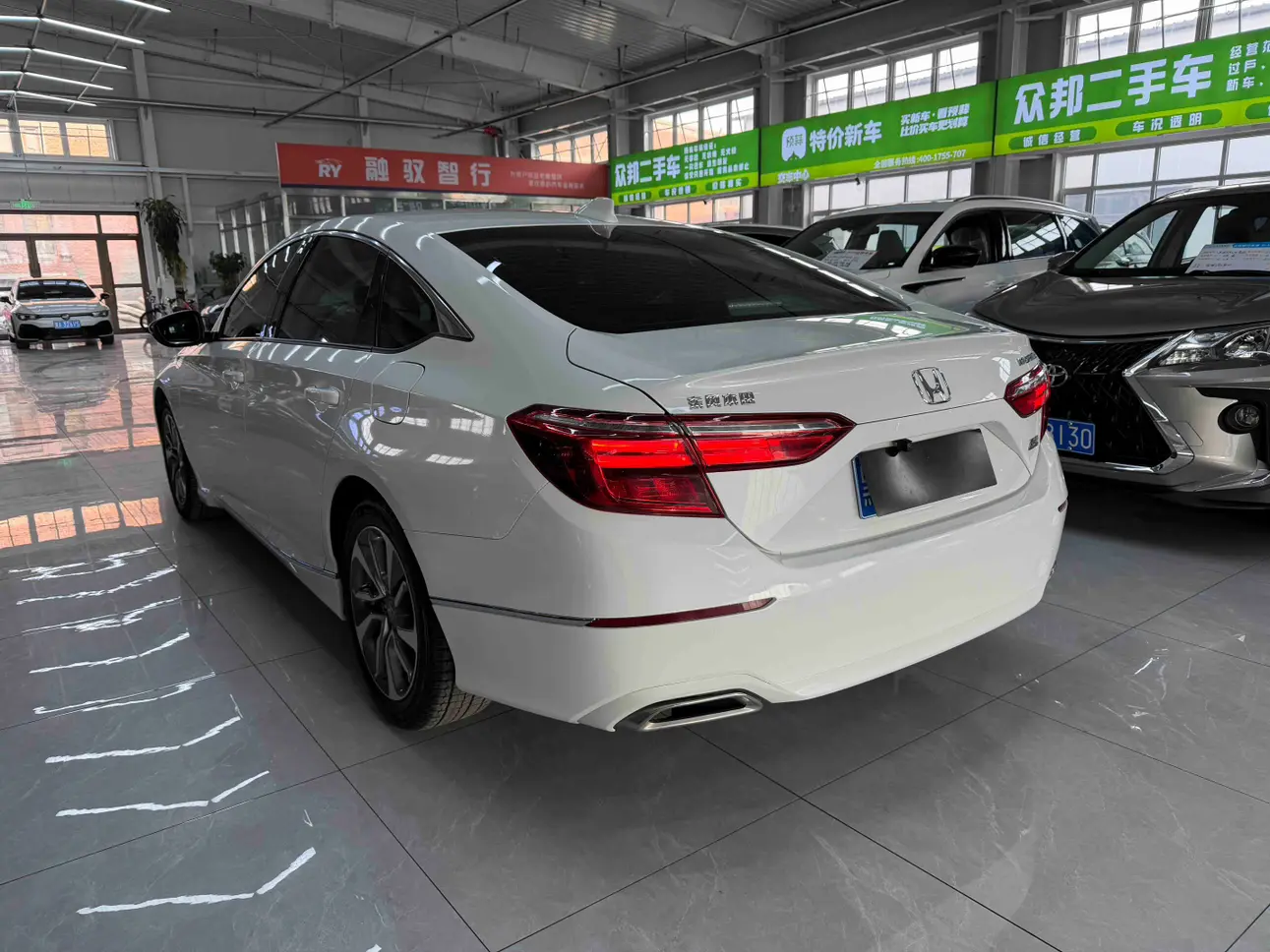 Honda Inspire (Yingshipai)  из Китая