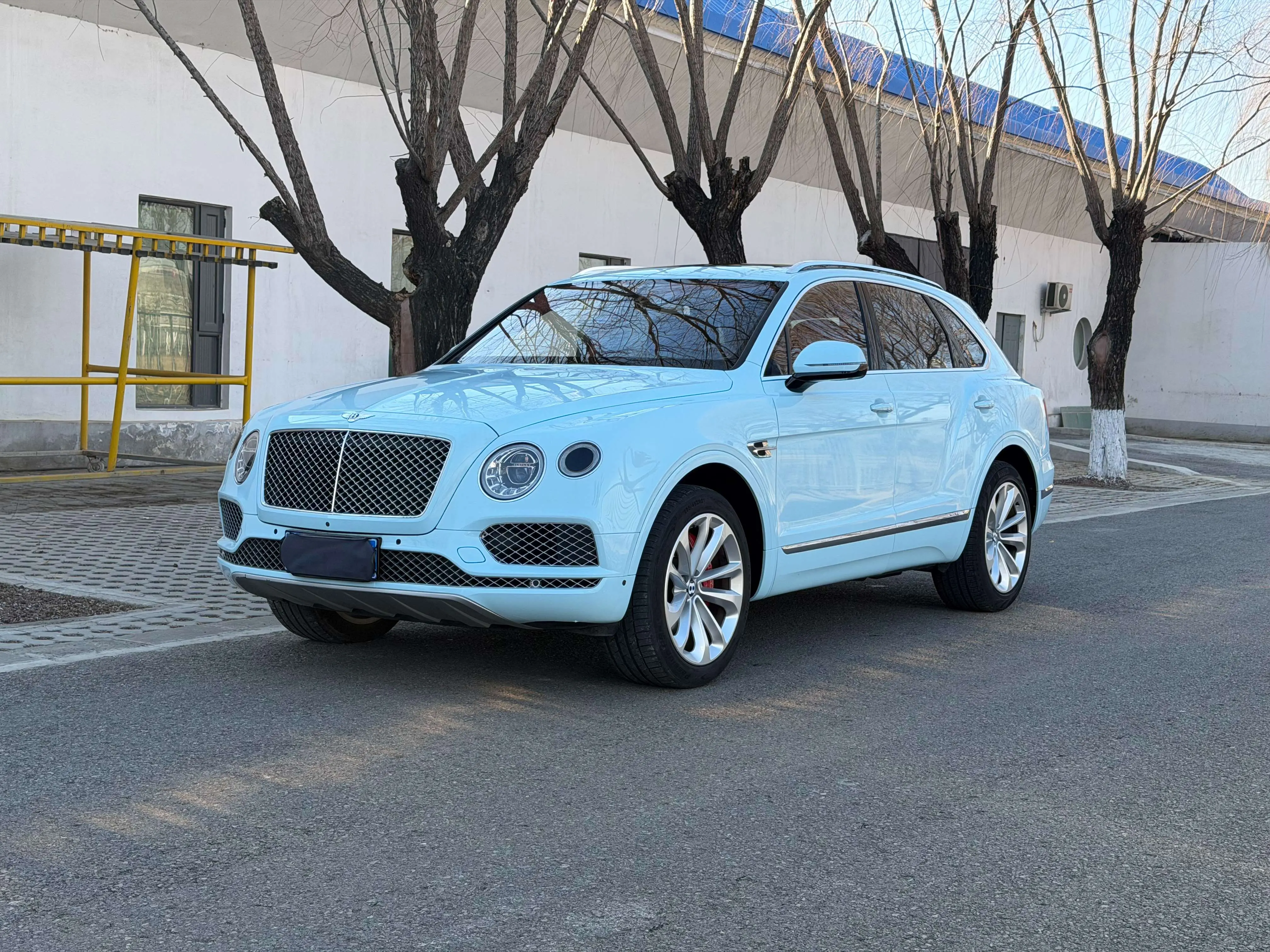 Bentley Bentayga  из Китая