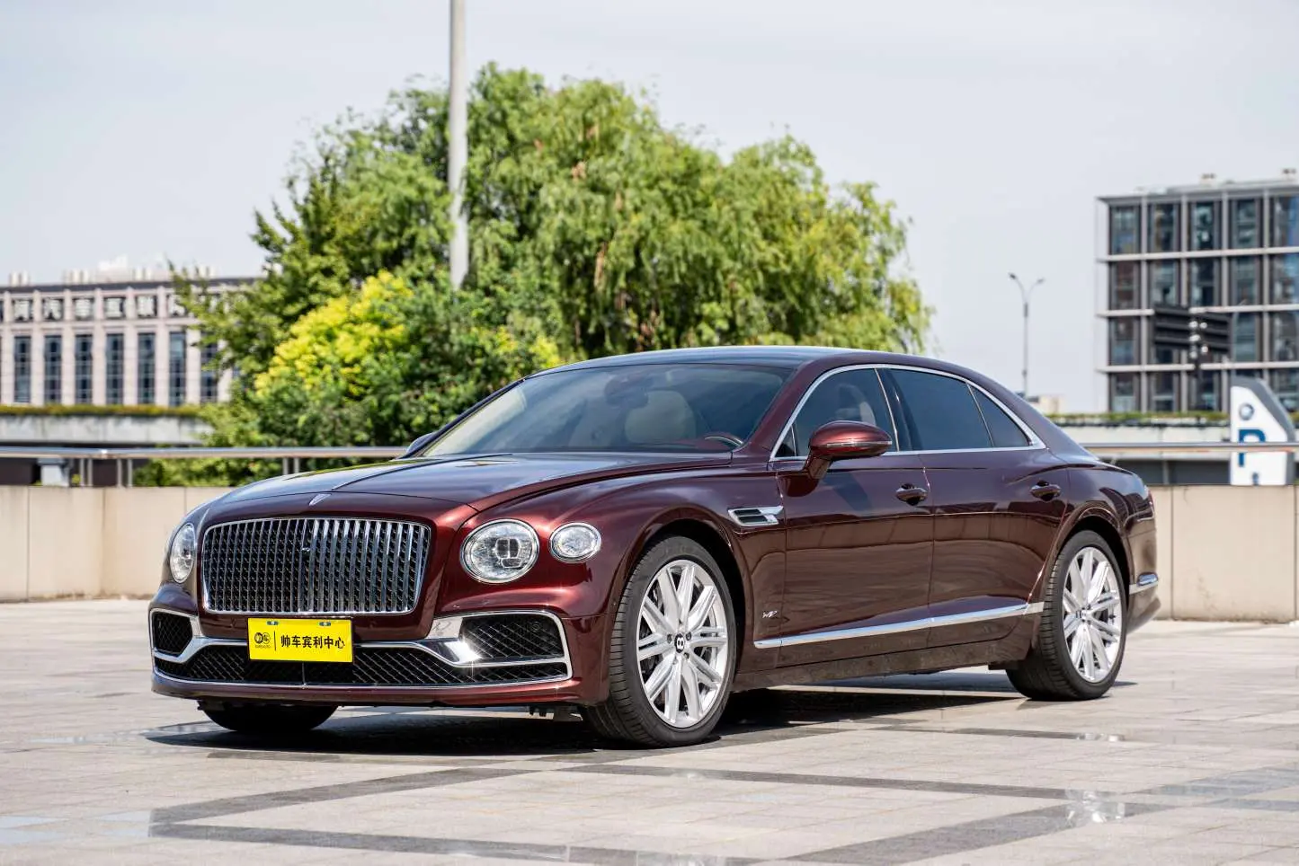 Bentley Galloping  из Китая