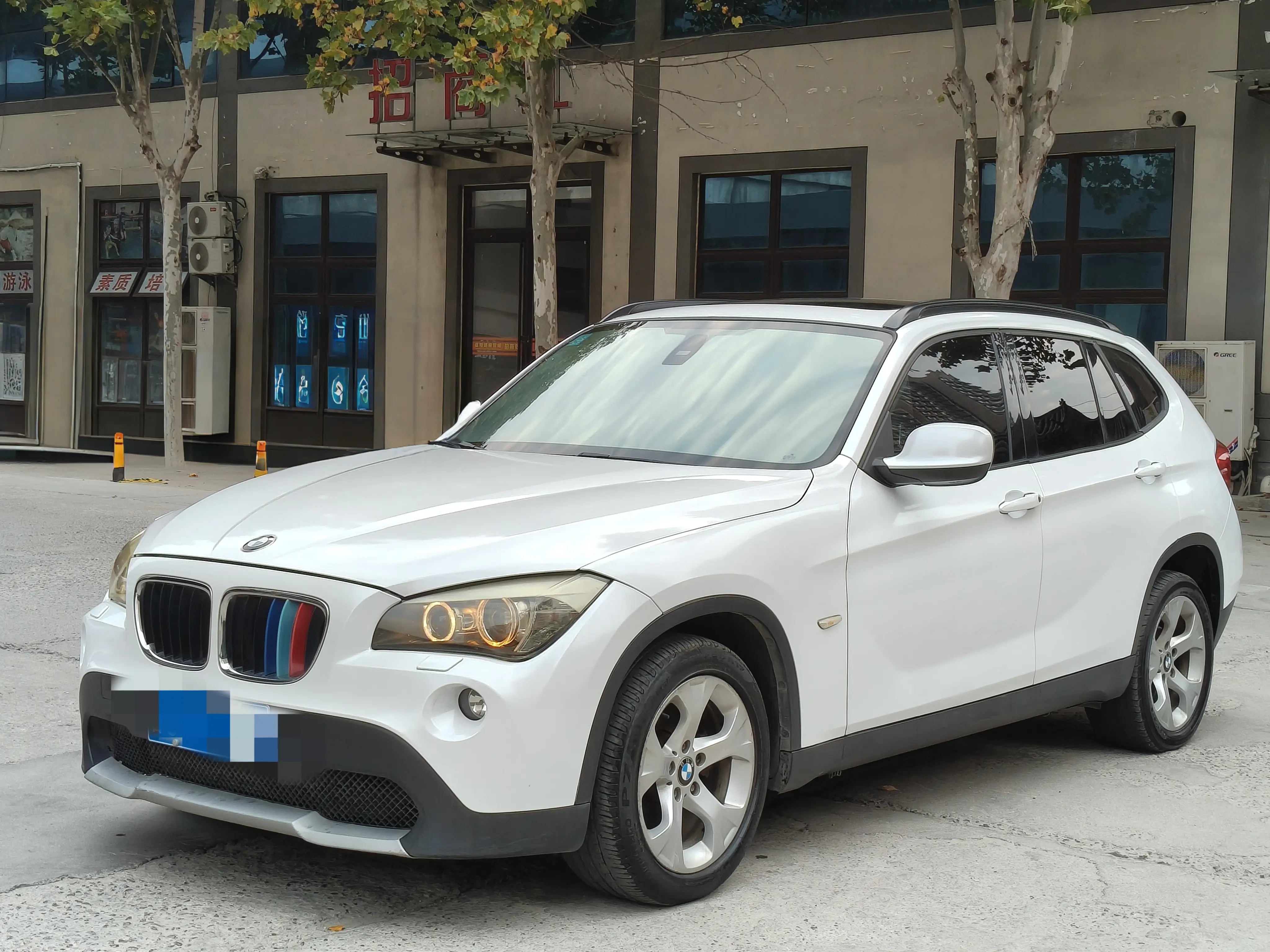 BMW X1  из Китая