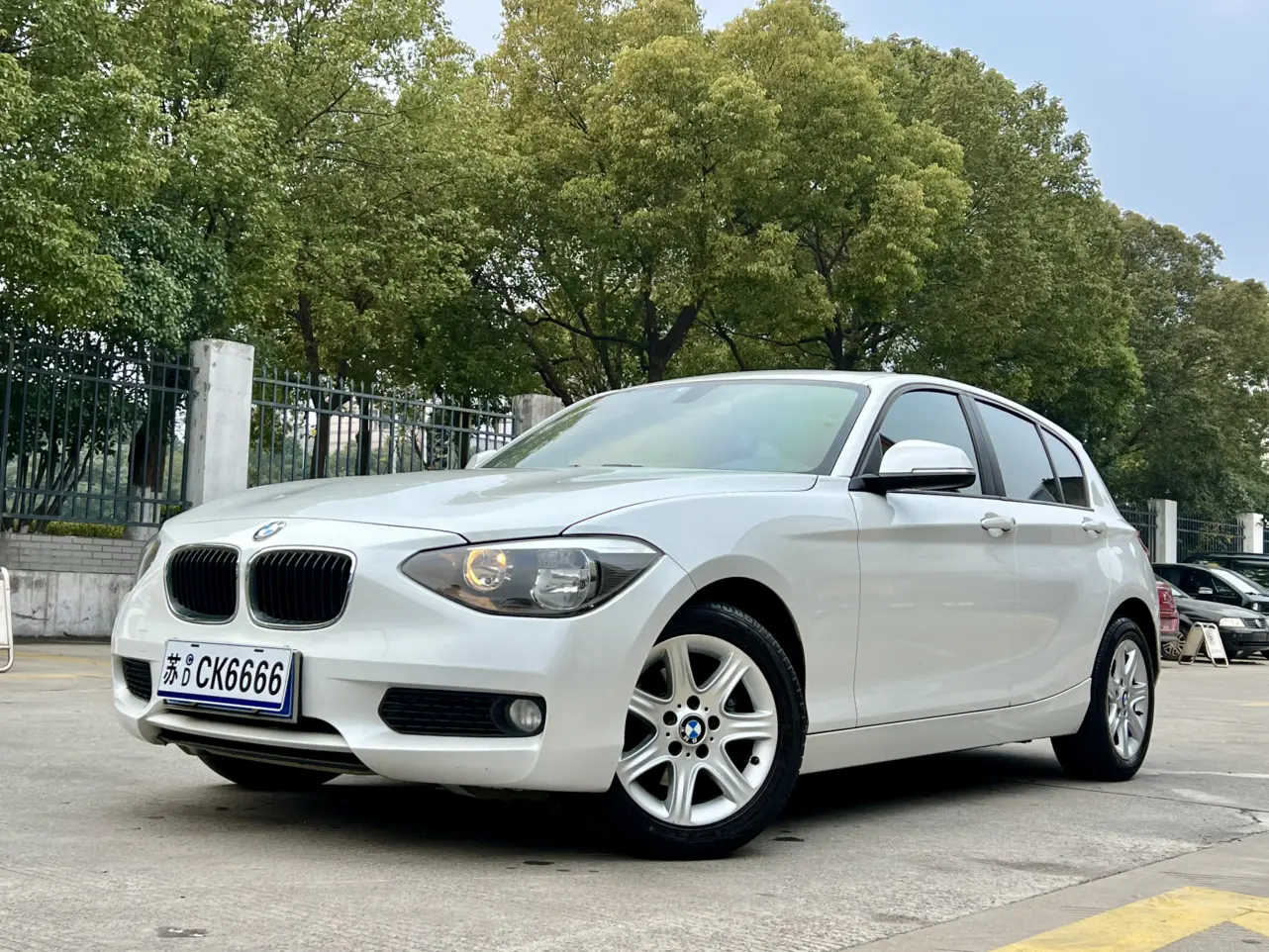 BMW 1 Series  из Китая