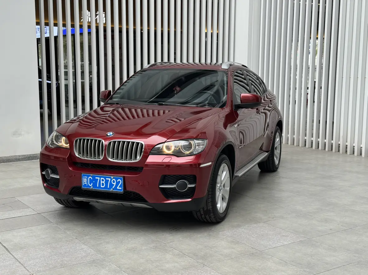 BMW X6  из Китая