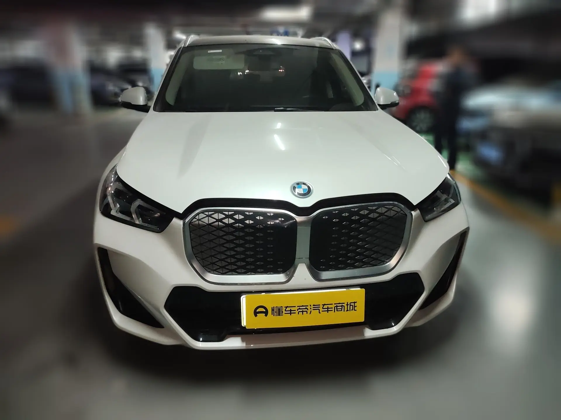 BMW iX1  из Китая