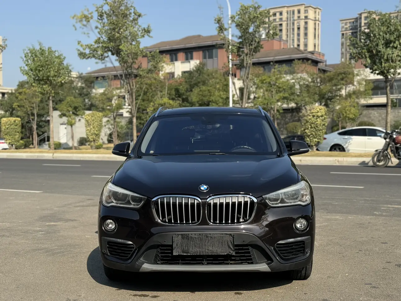 BMW X1  из Китая