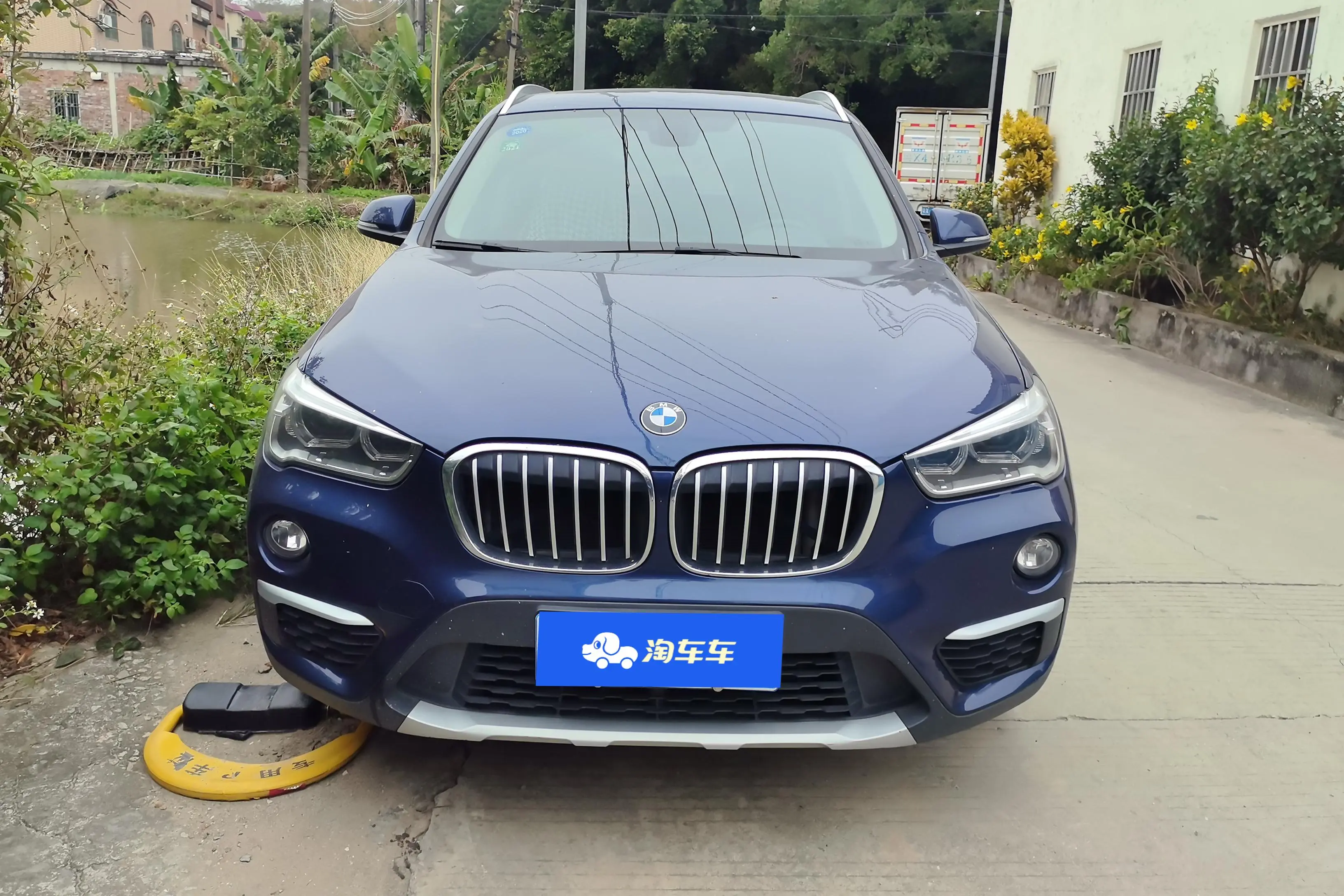 BMW X1  из Китая