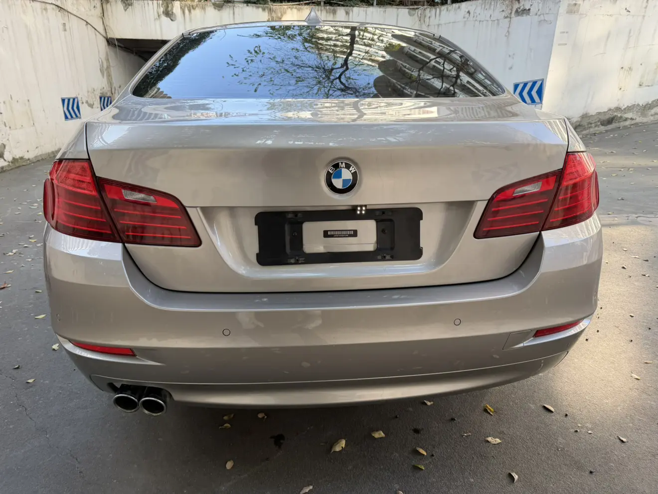 BMW 5 Series  из Китая