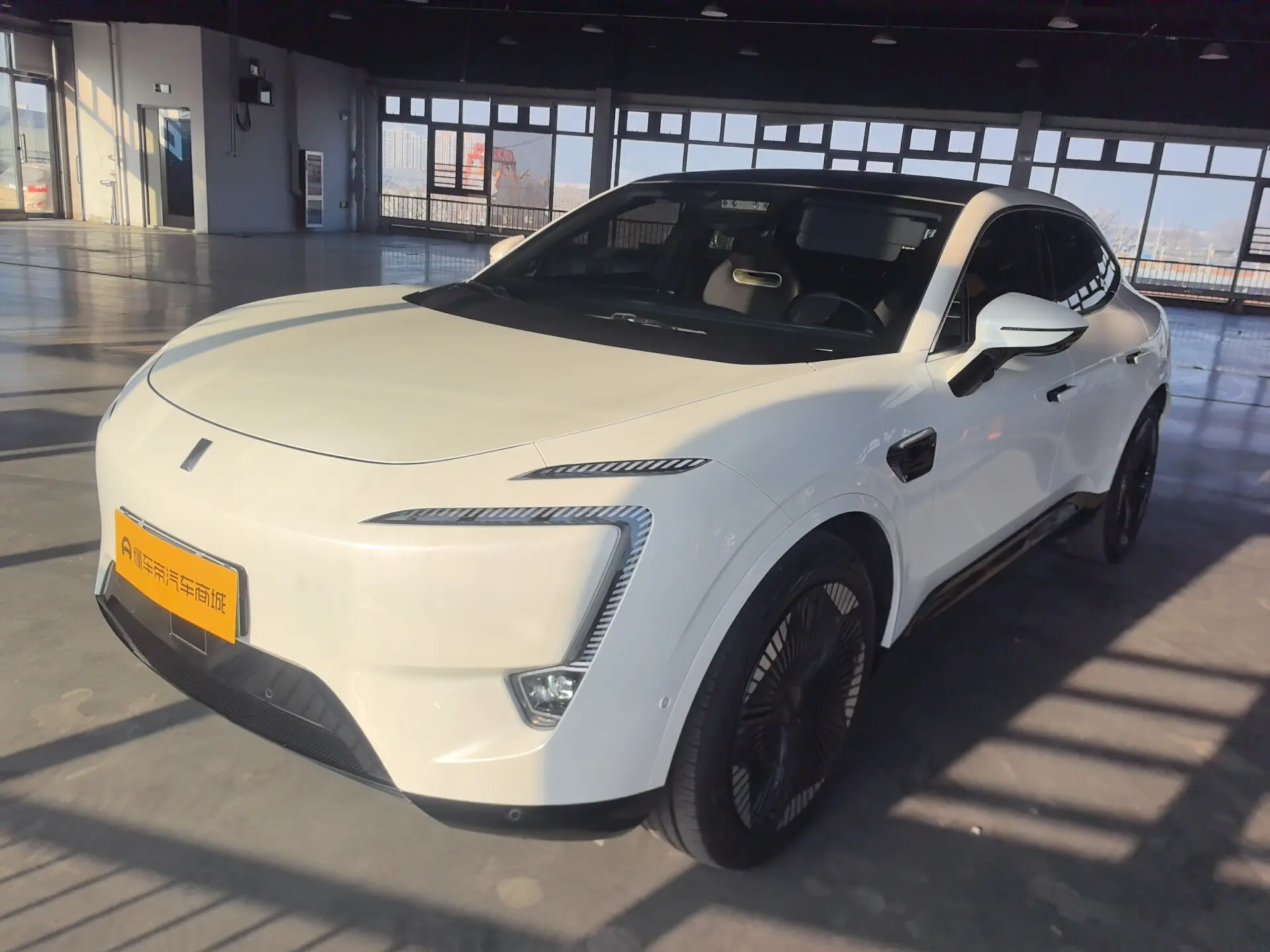 AVATR 11  из Китая