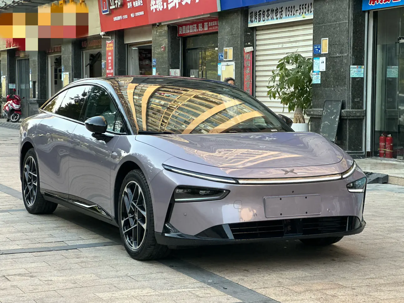 Xpeng P7+  из Китая