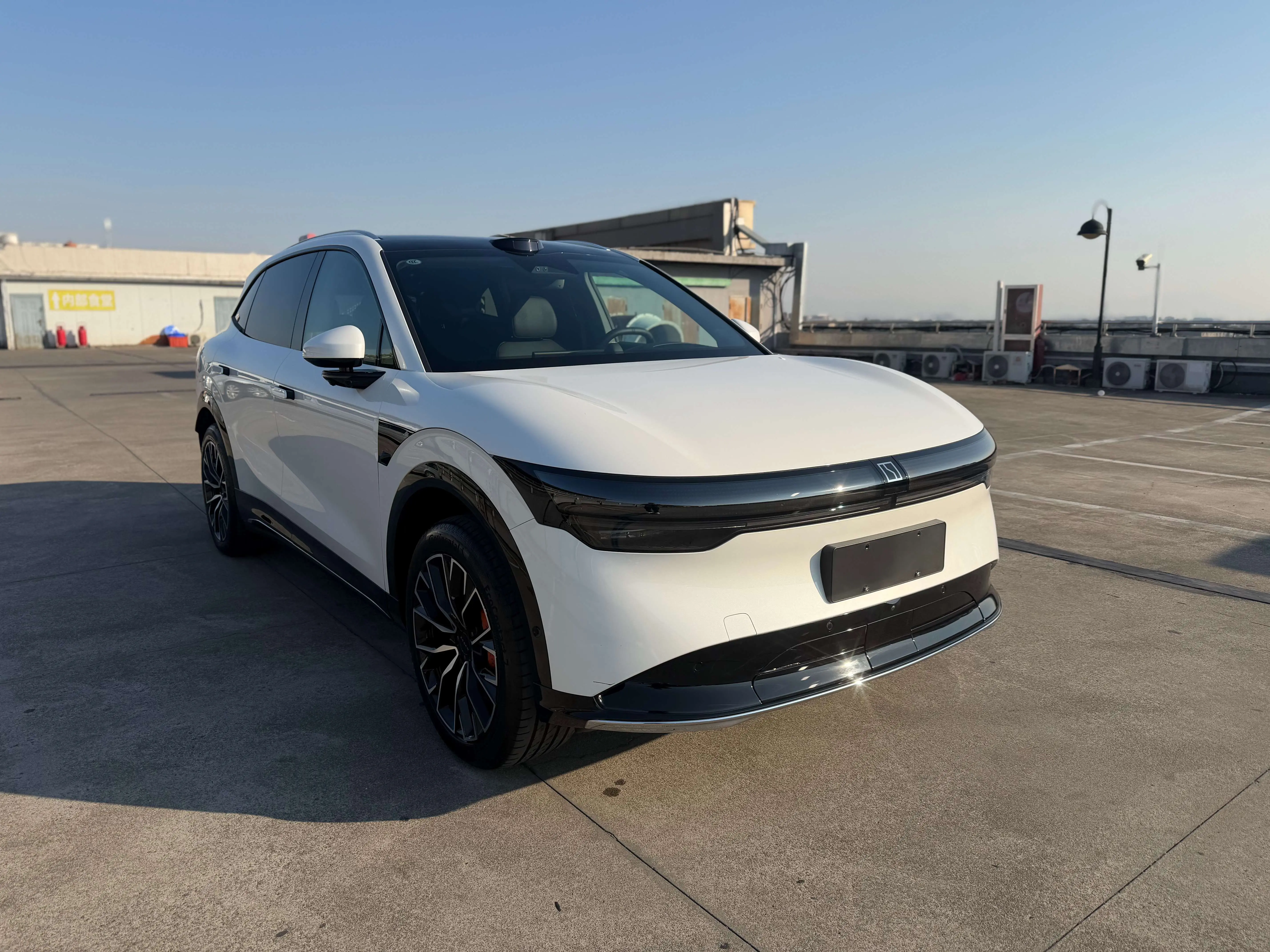 ZEEKR 7X  из Китая