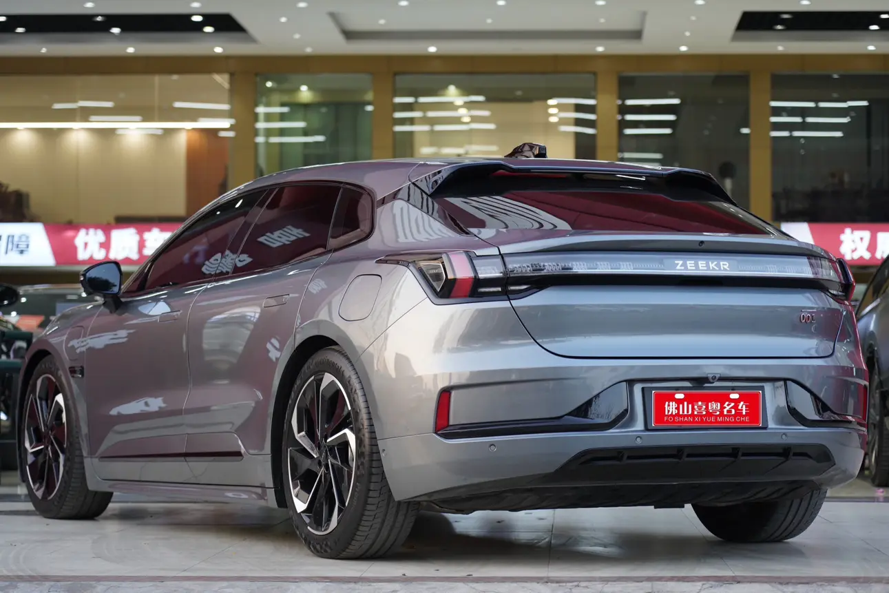 ZEEKR 001  из Китая
