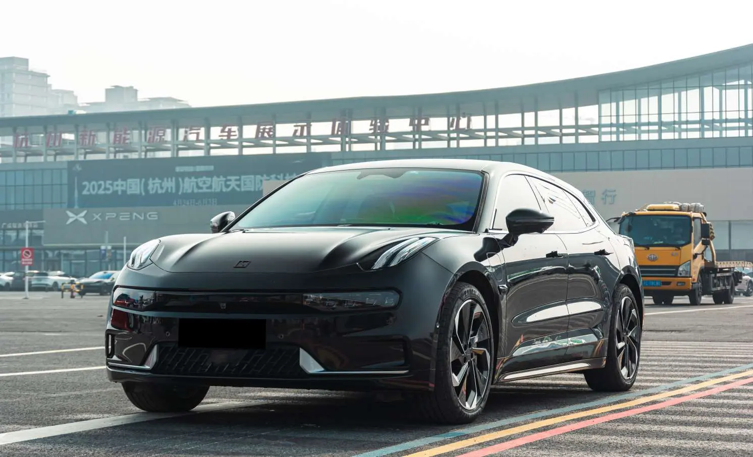 ZEEKR 001  из Китая