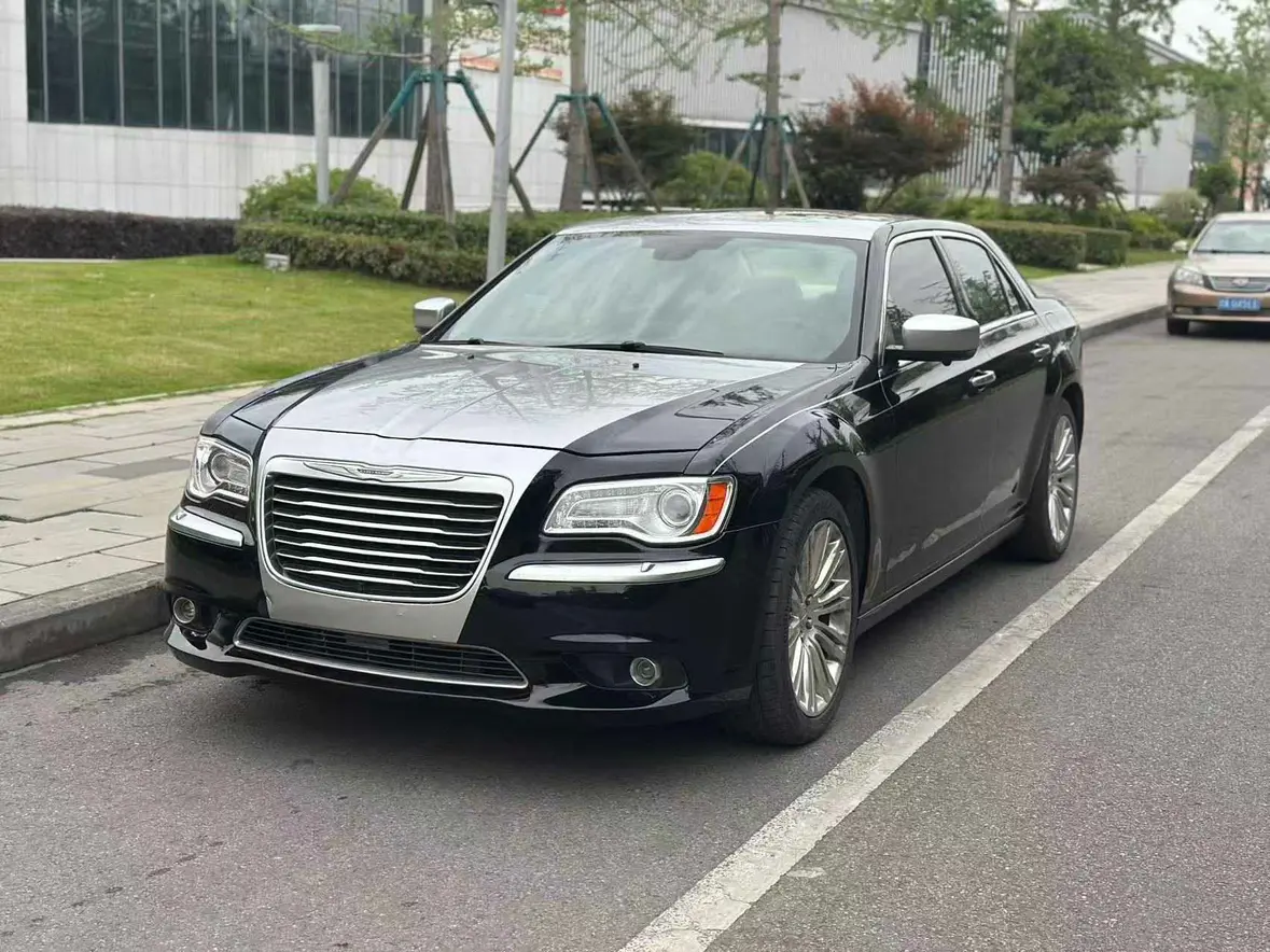Chrysler 300C  из Китая