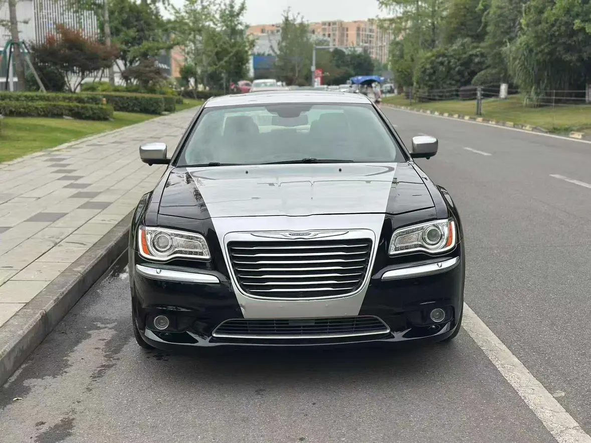 Chrysler 300C  из Китая