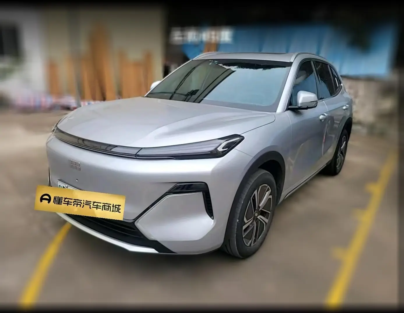 Geely Galaxy Starship 7 EM-i  из Китая