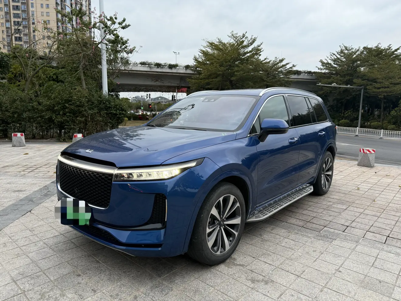 Li ONE (Ideal ONE)  из Китая