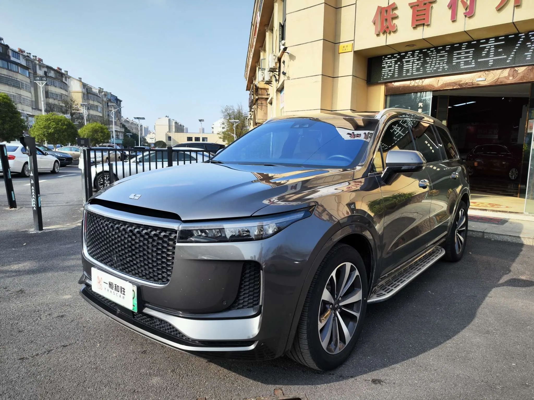 Li ONE (Ideal ONE)  из Китая