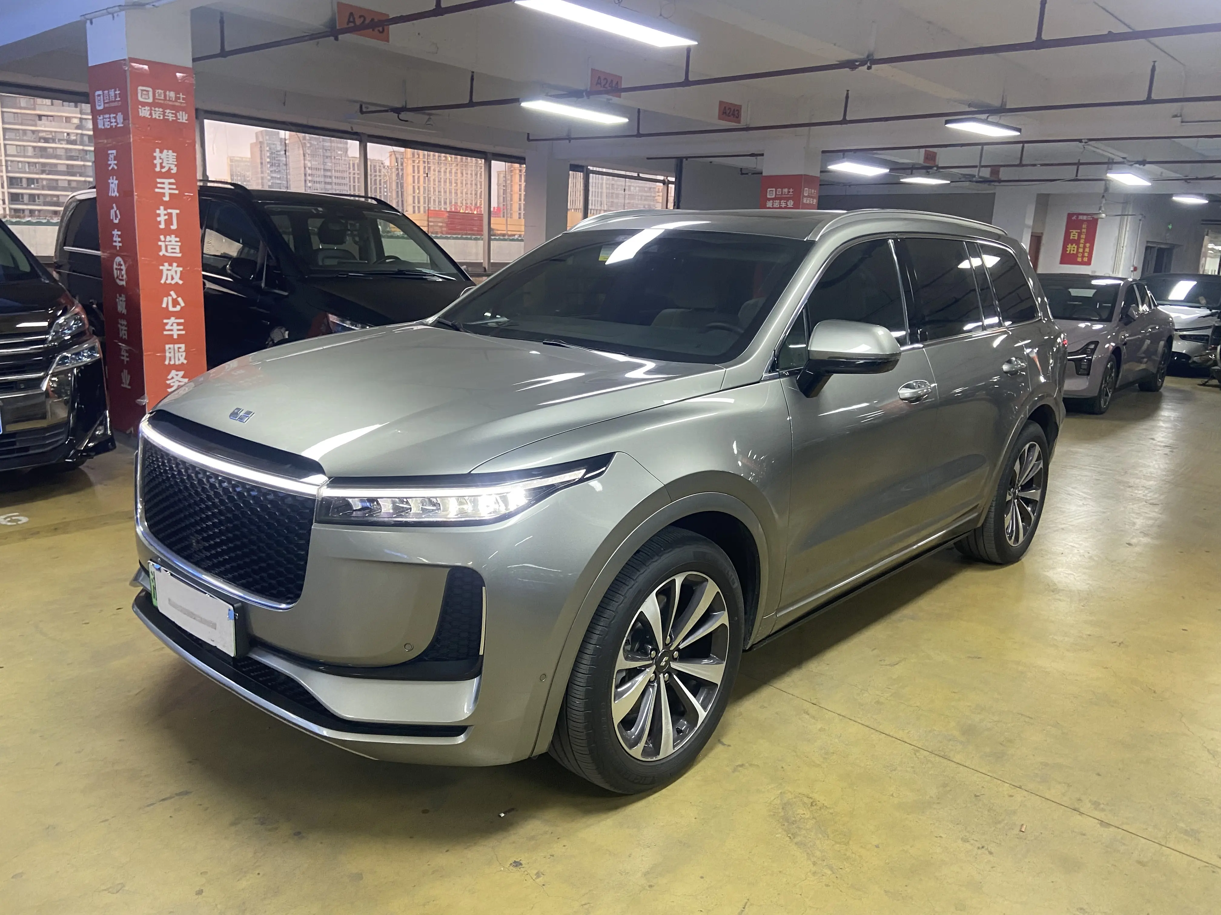 Li ONE (Ideal ONE)  из Китая