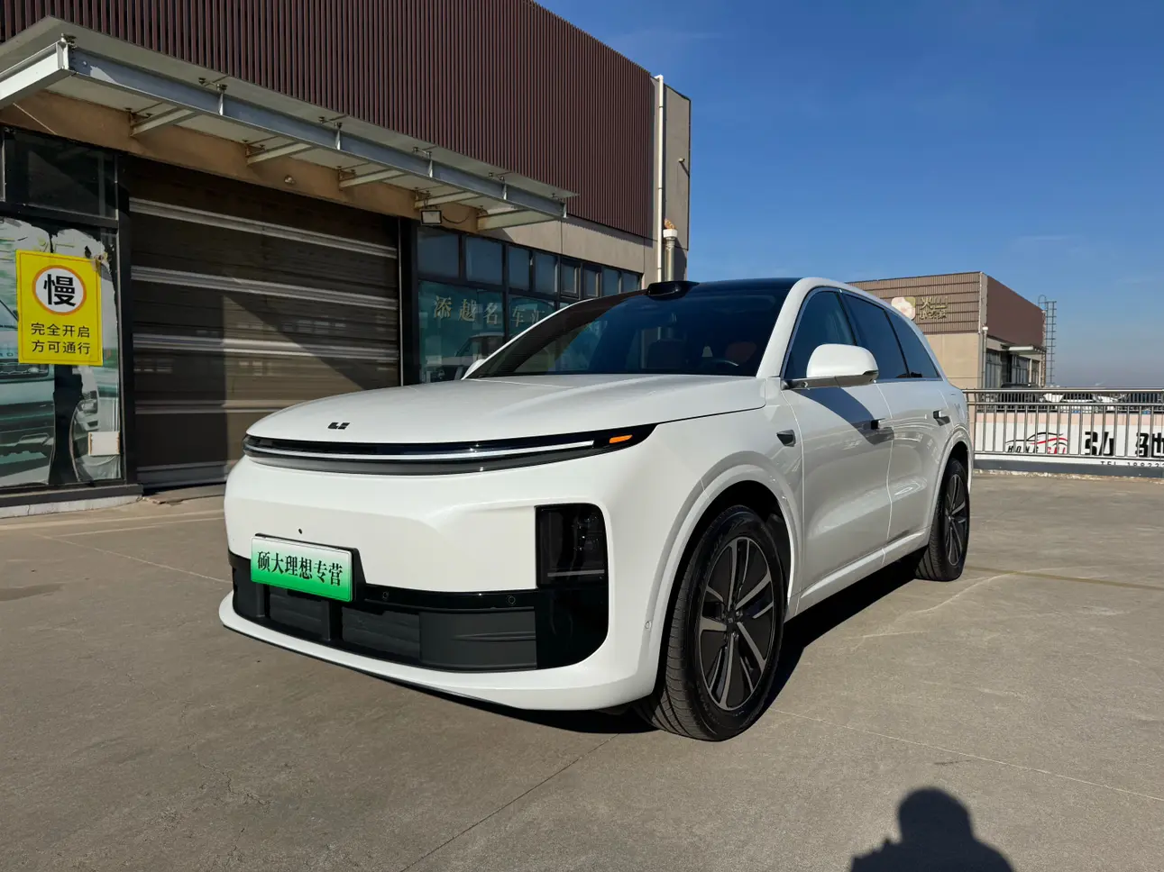 Li L6 (Ideal L6)  из Китая