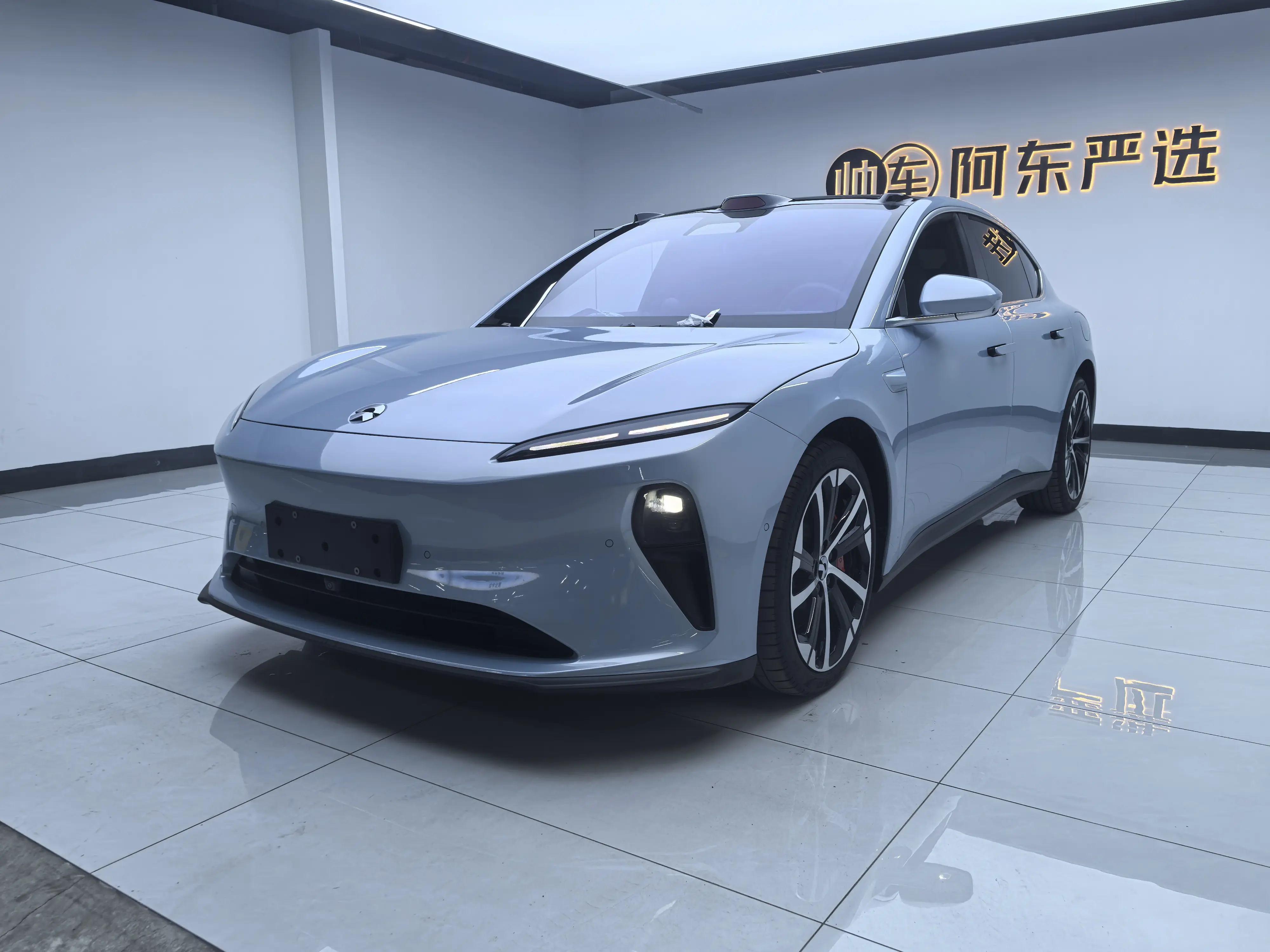 NIO ET5  из Китая