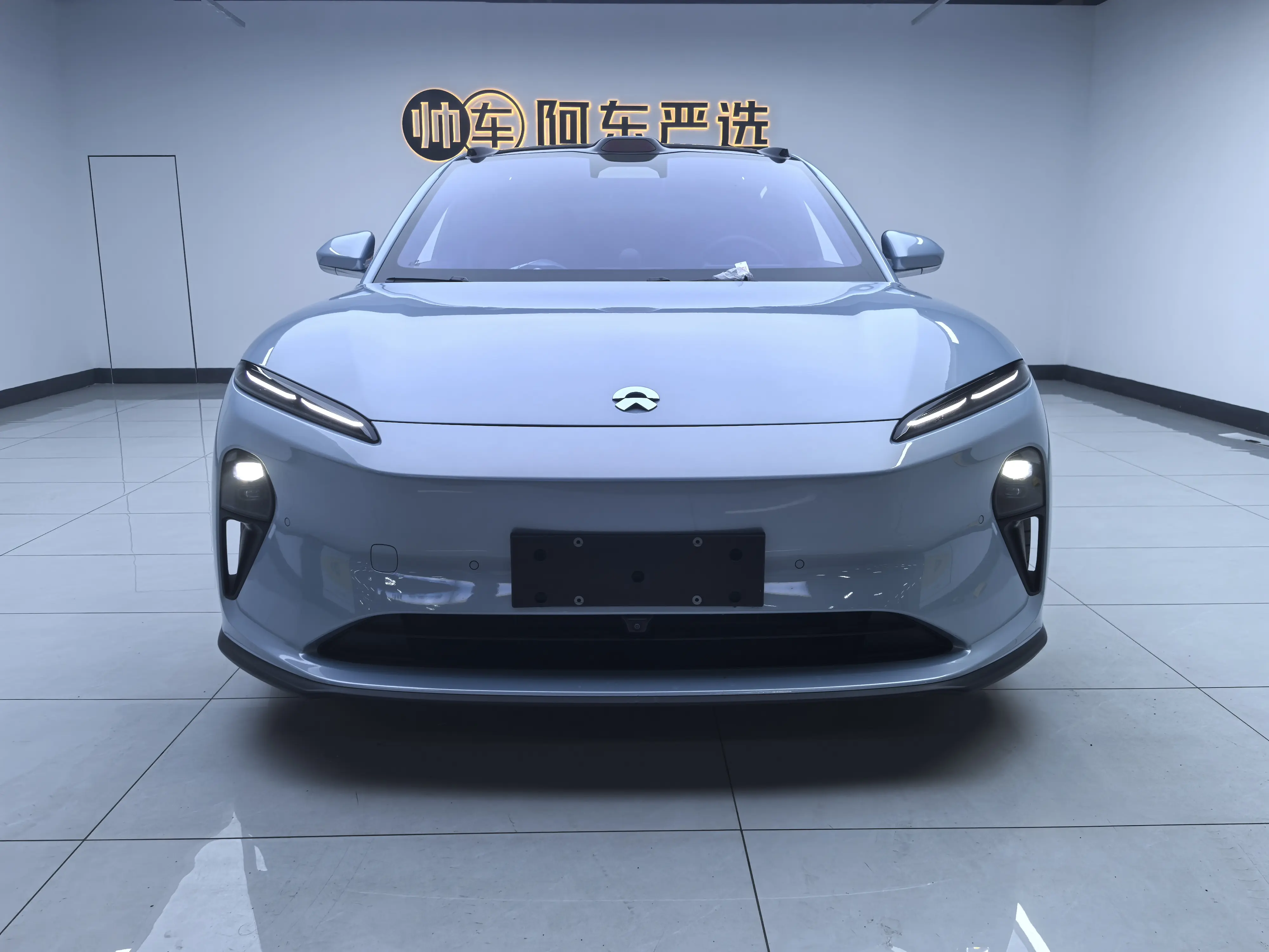 NIO ET5  из Китая