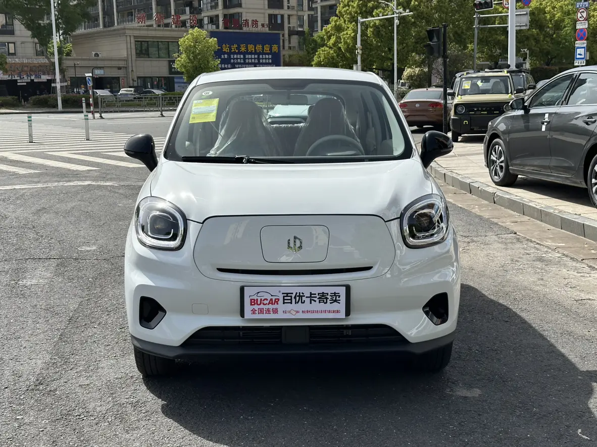 Leapmotor Zero running T03  из Китая