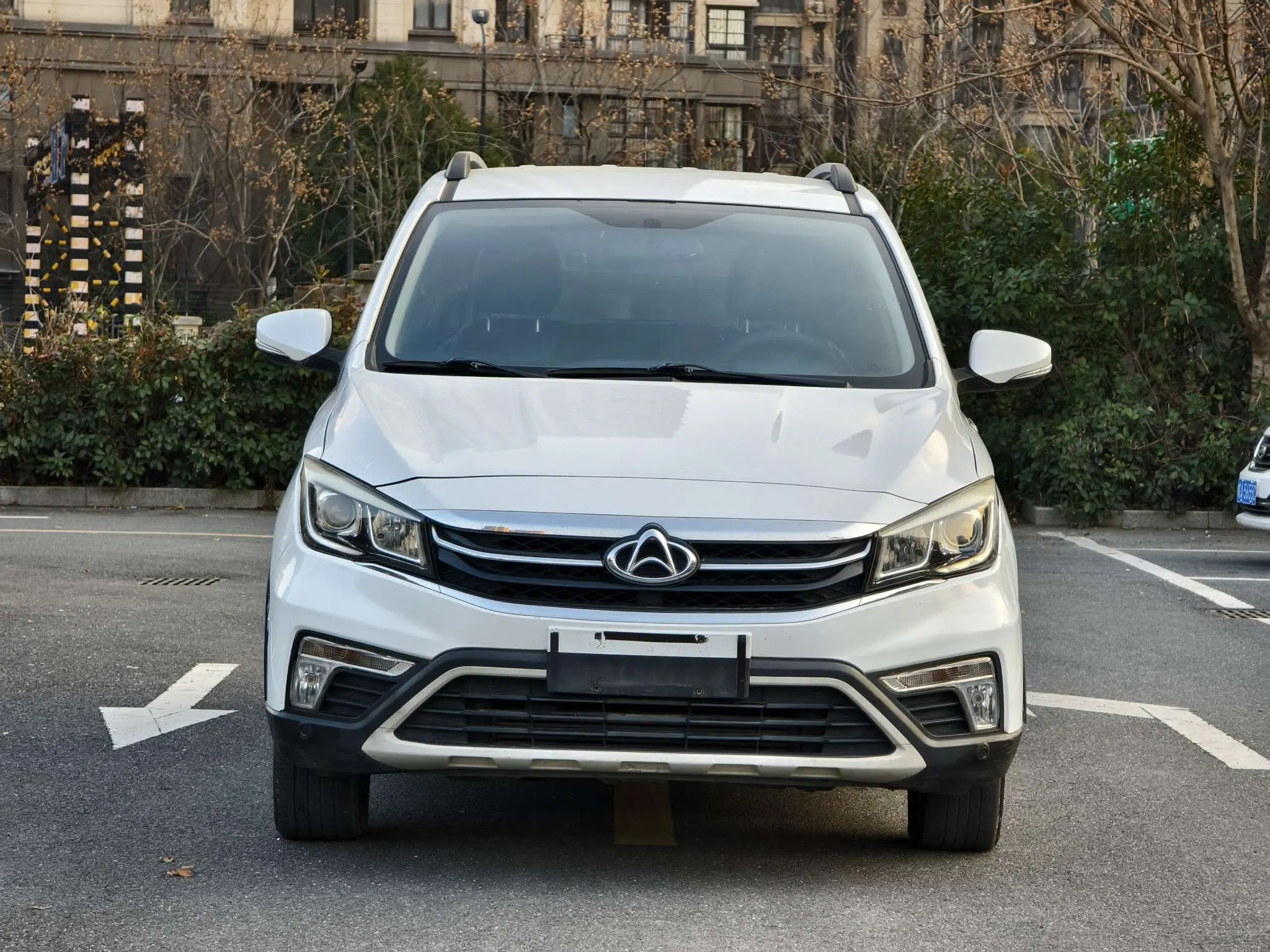 Oshan Changan Auchan A800  из Китая