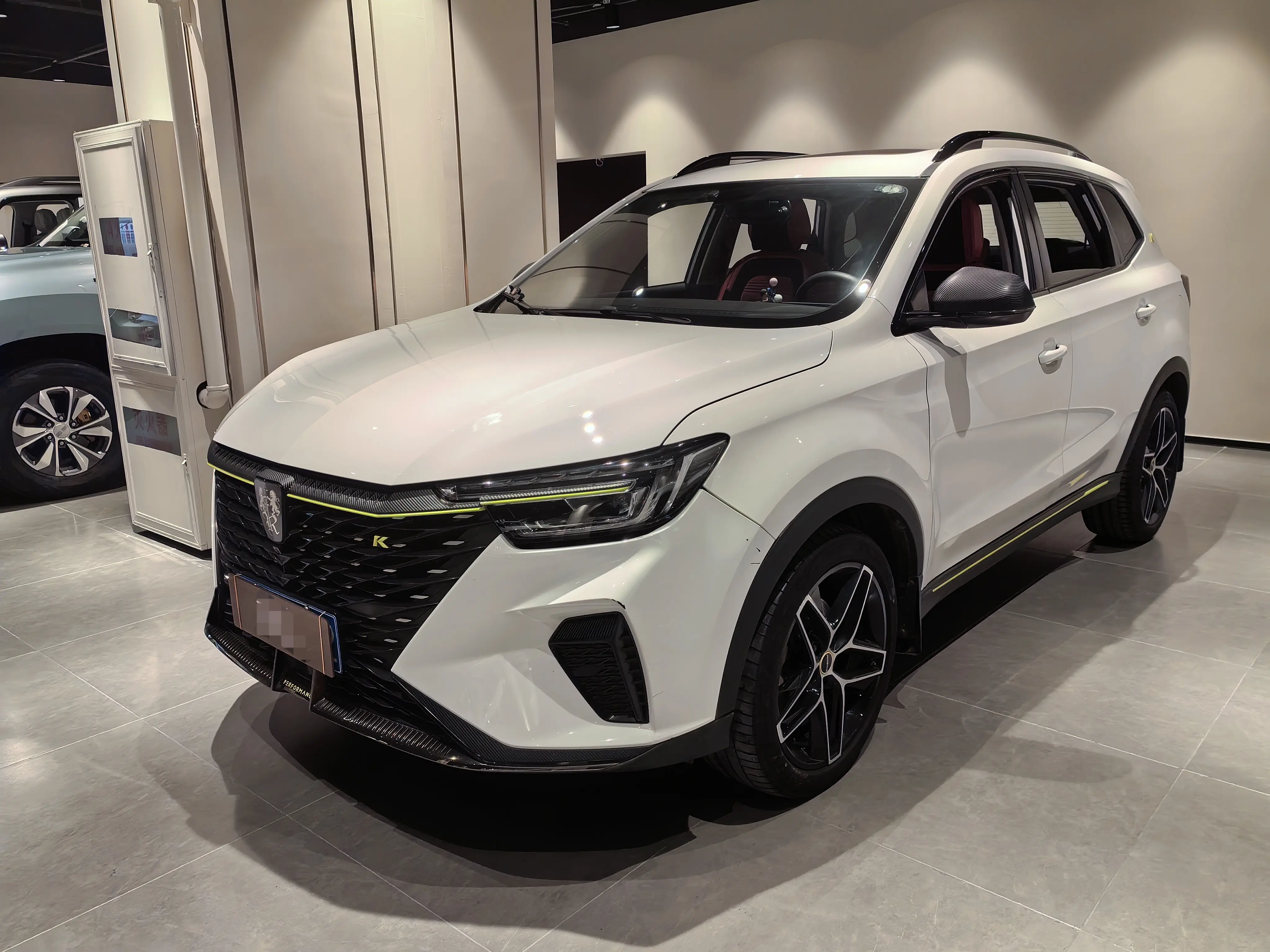 Roewe RX5  из Китая