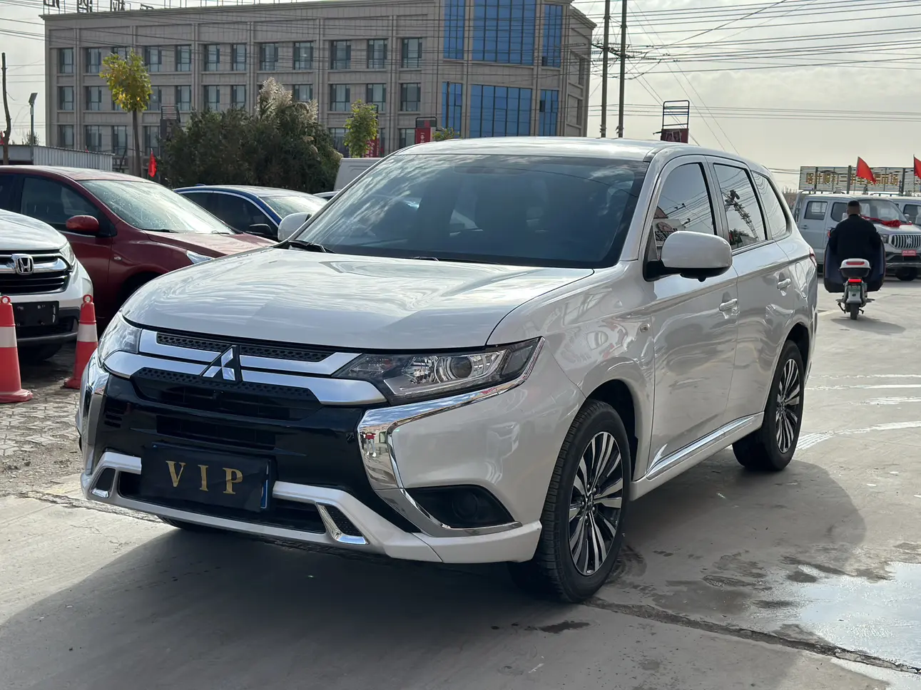 Mitsubishi Outlander  из Китая