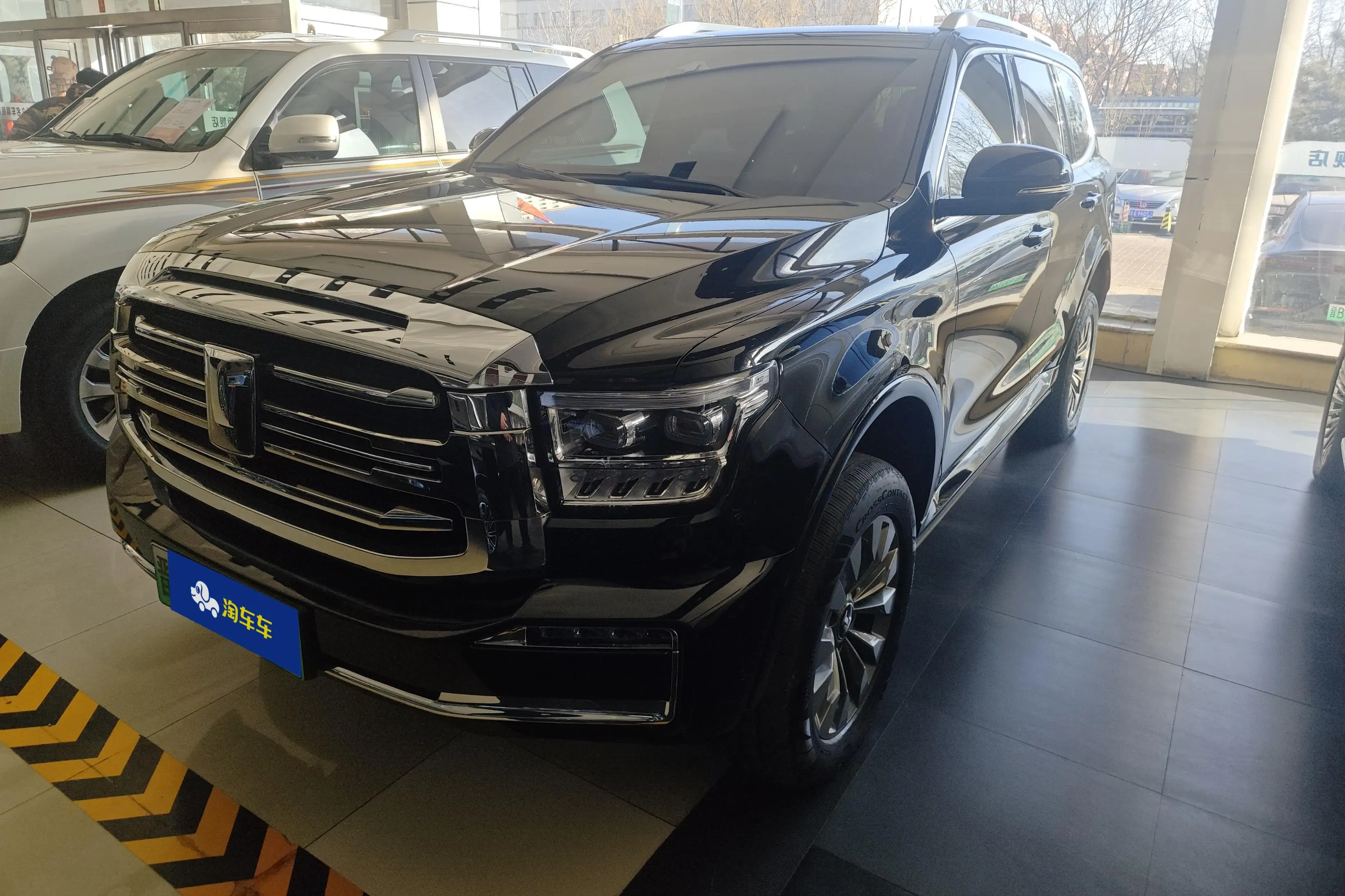 Tank 500 Hi4-T  из Китая