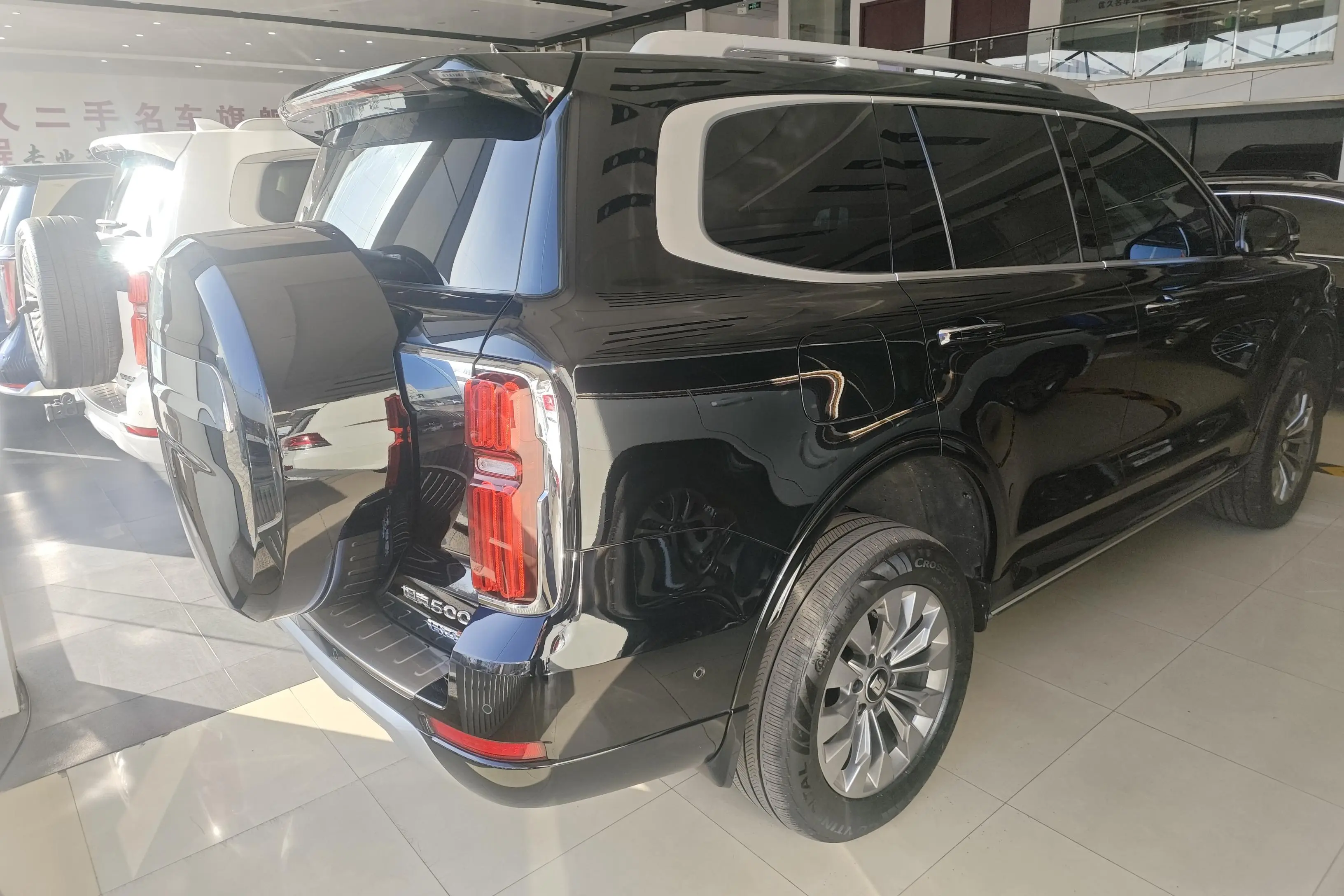 Tank 500 Hi4-T  из Китая