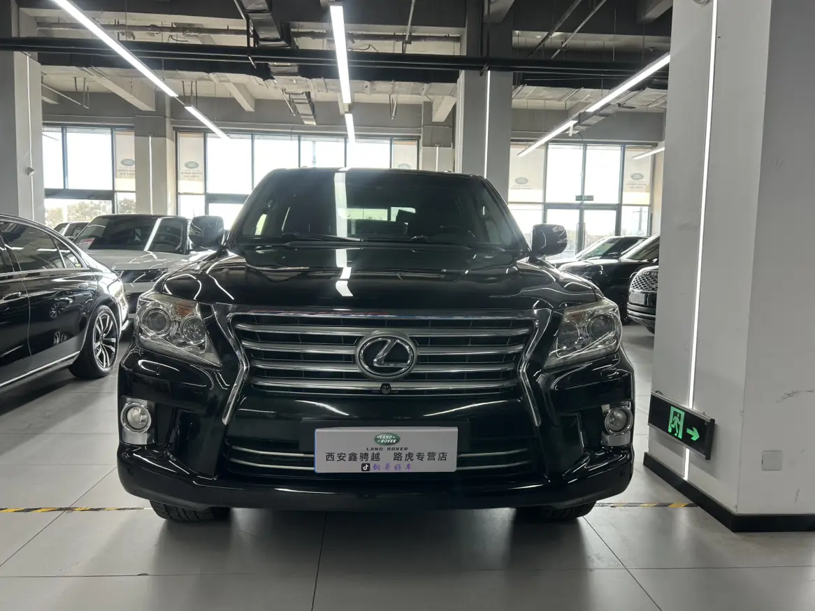 Lexus LX  из Китая