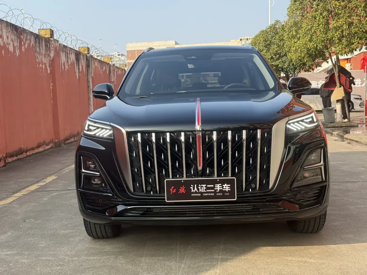 Hongqi HS5  из Китая