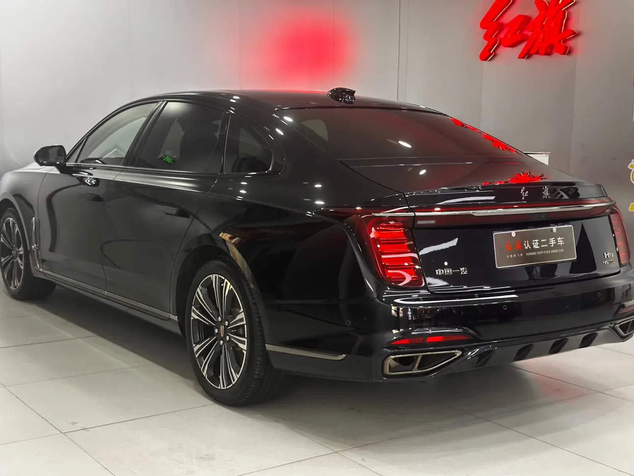 Hongqi H9  из Китая