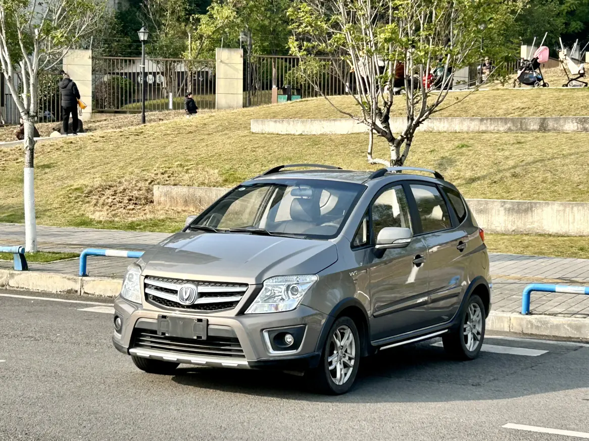 Changan CX20  из Китая