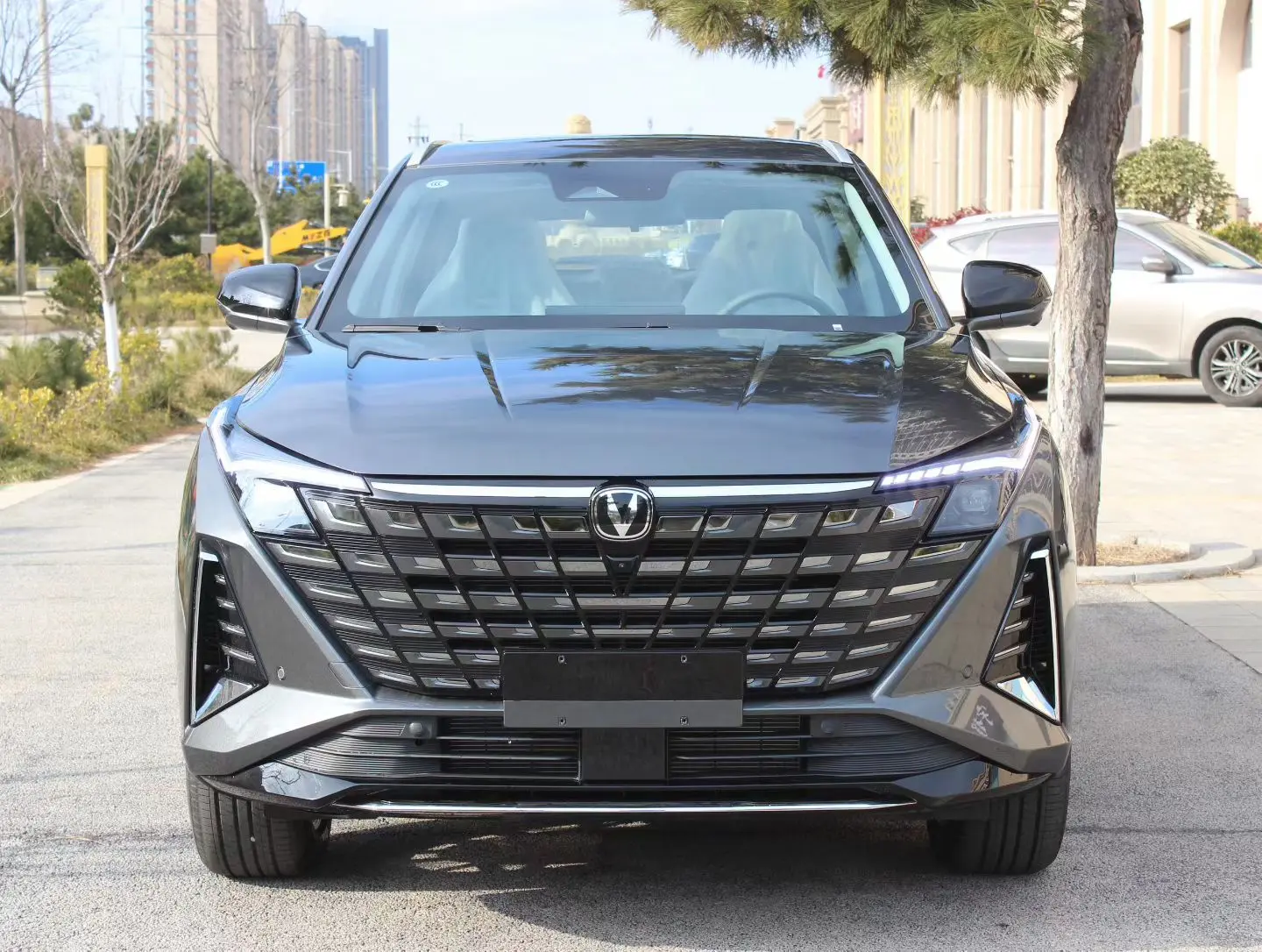 Changan UNI-Z PHEV  из Китая