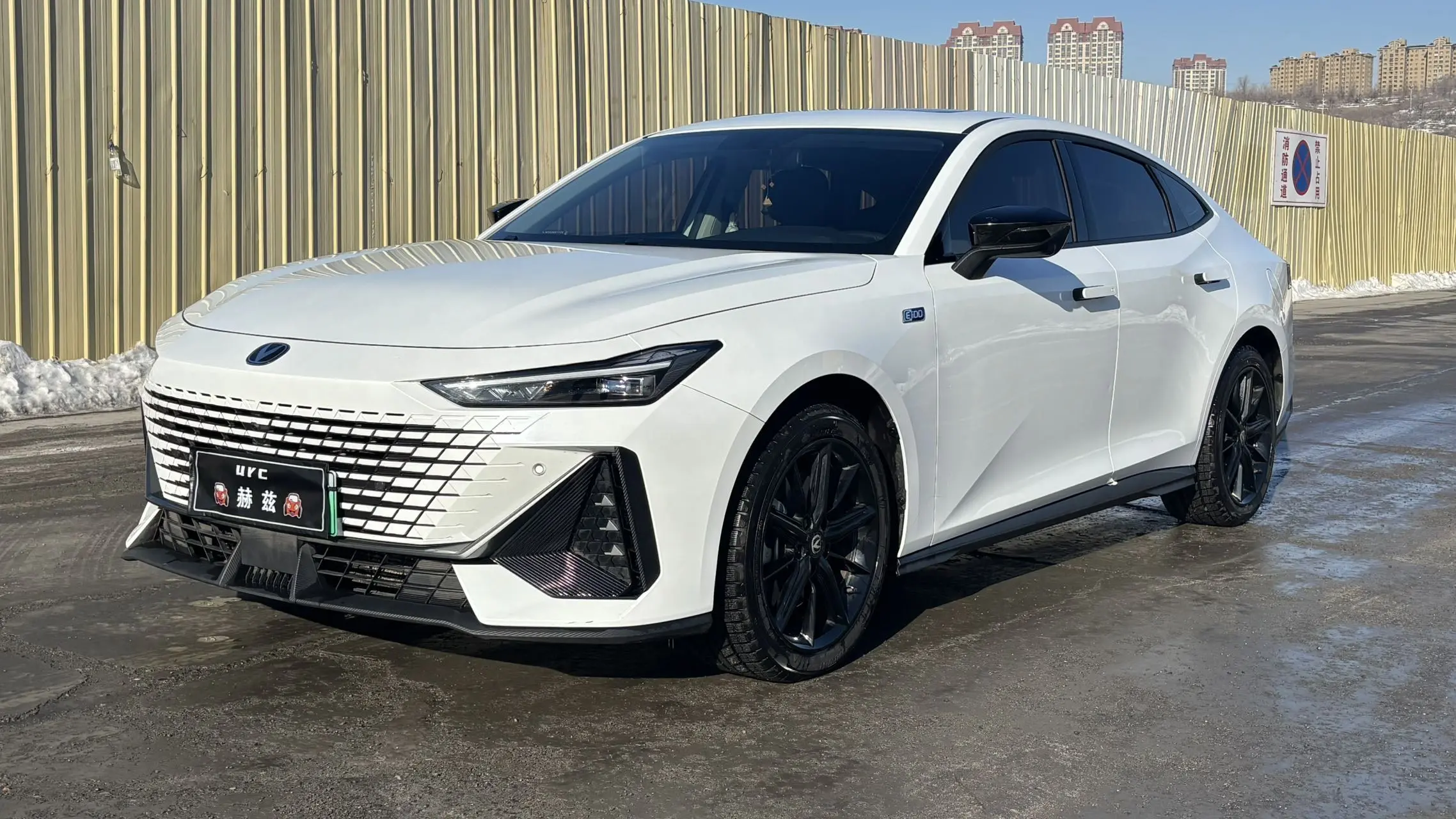 Changan UNI-V  из Китая