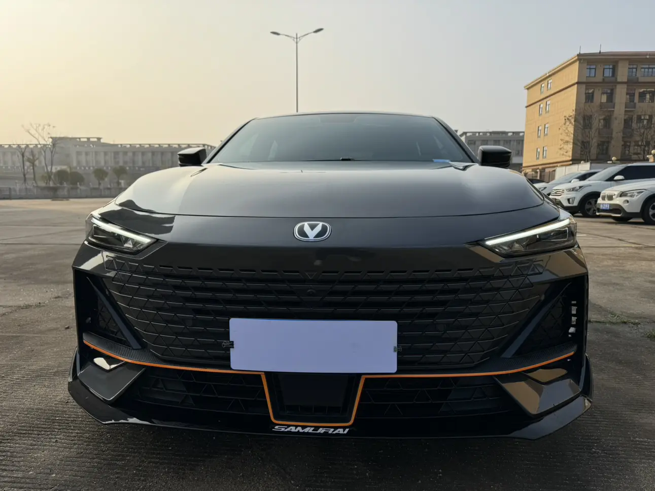 Changan UNI-V  из Китая