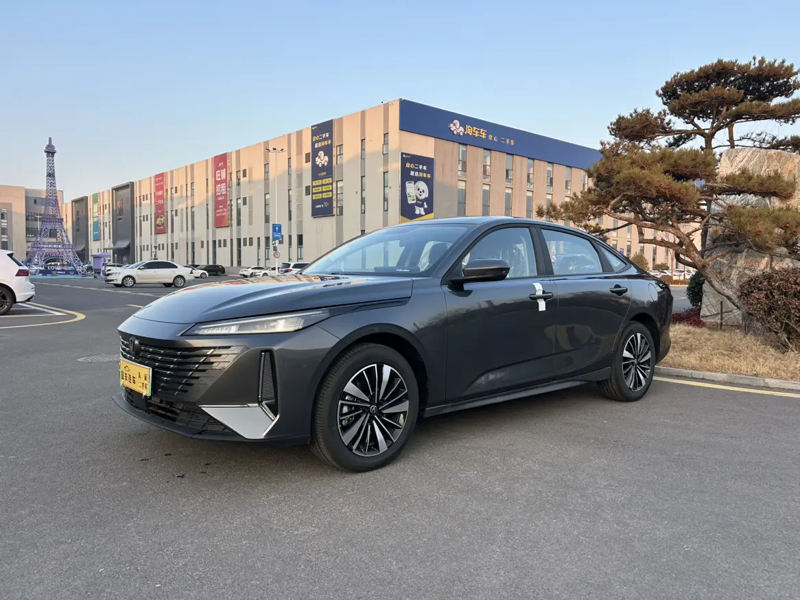 Changan Eado PHEV  из Китая