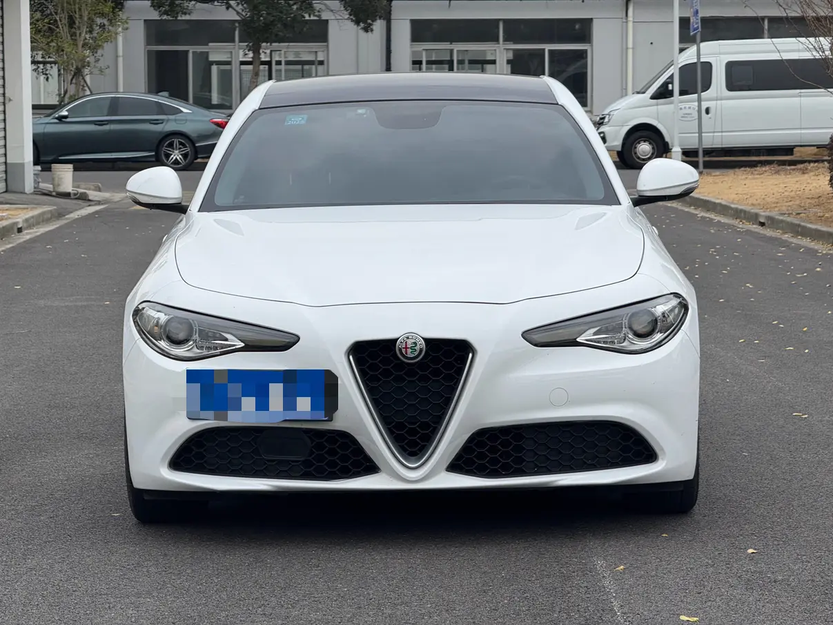 Alfa romeo Giulia Juliet  из Китая