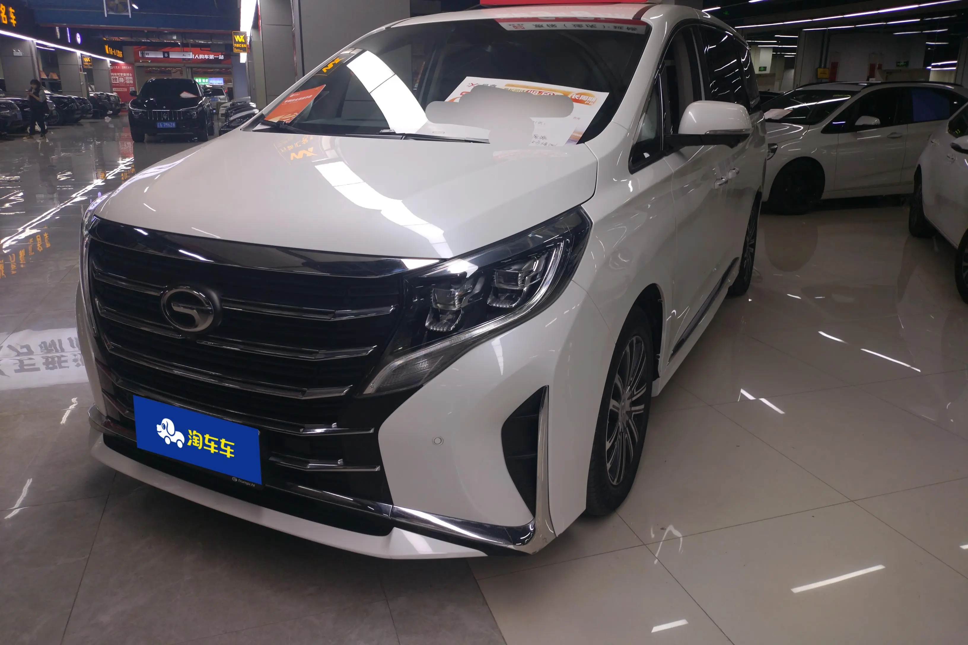 GAC Trumpchi M8  из Китая