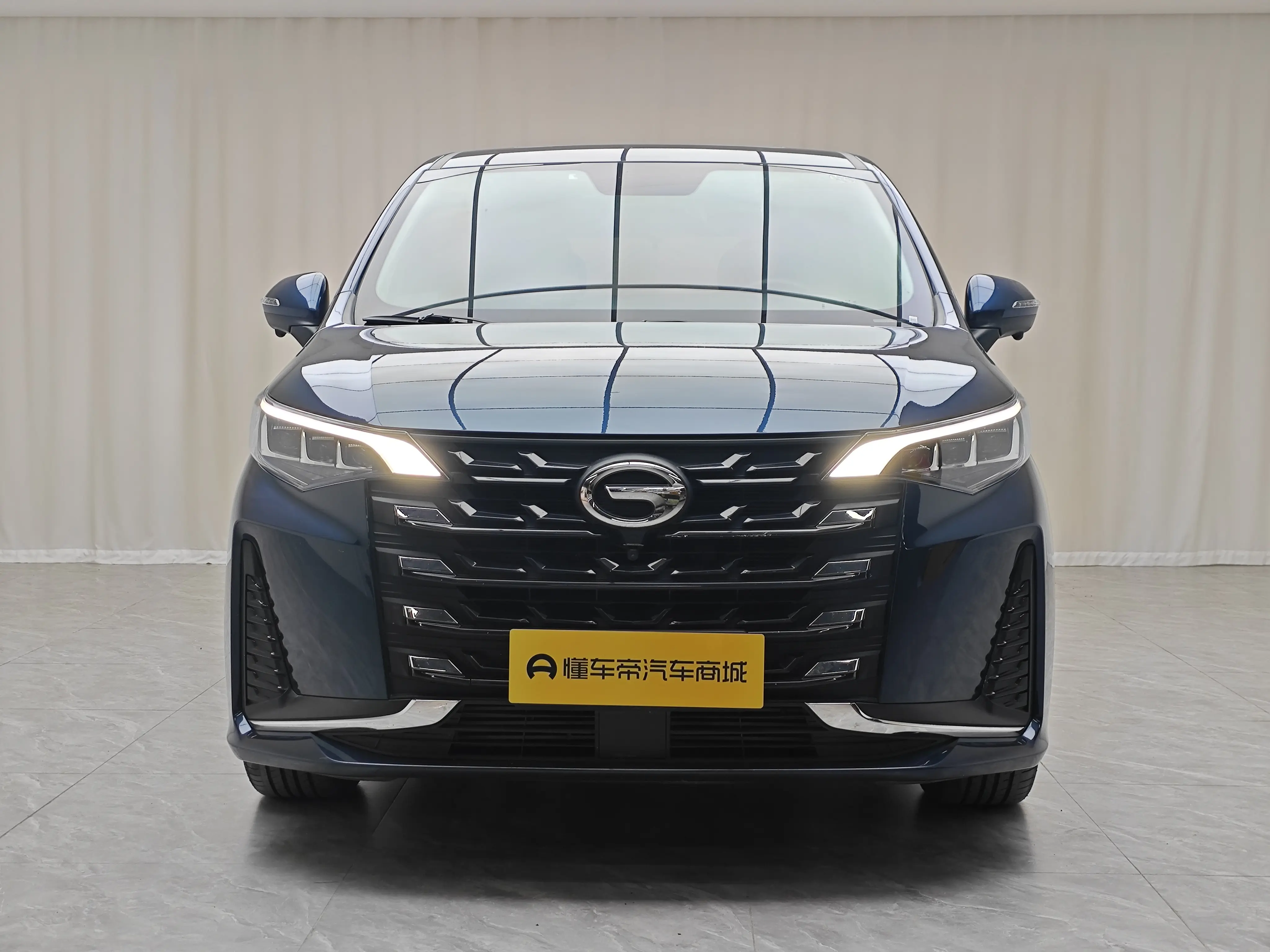 GAC Trumpchi M6  из Китая