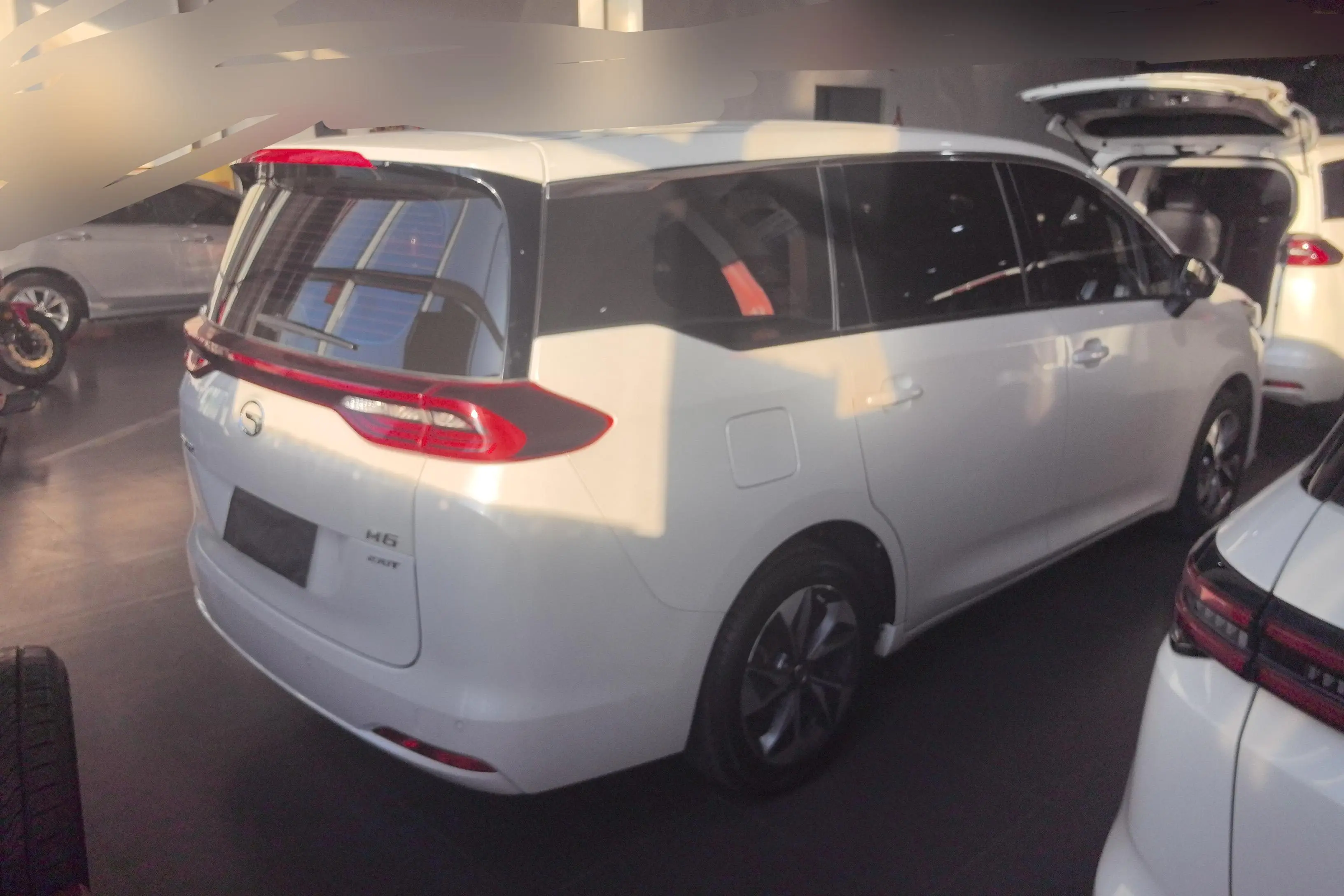 GAC Trumpchi M6  из Китая