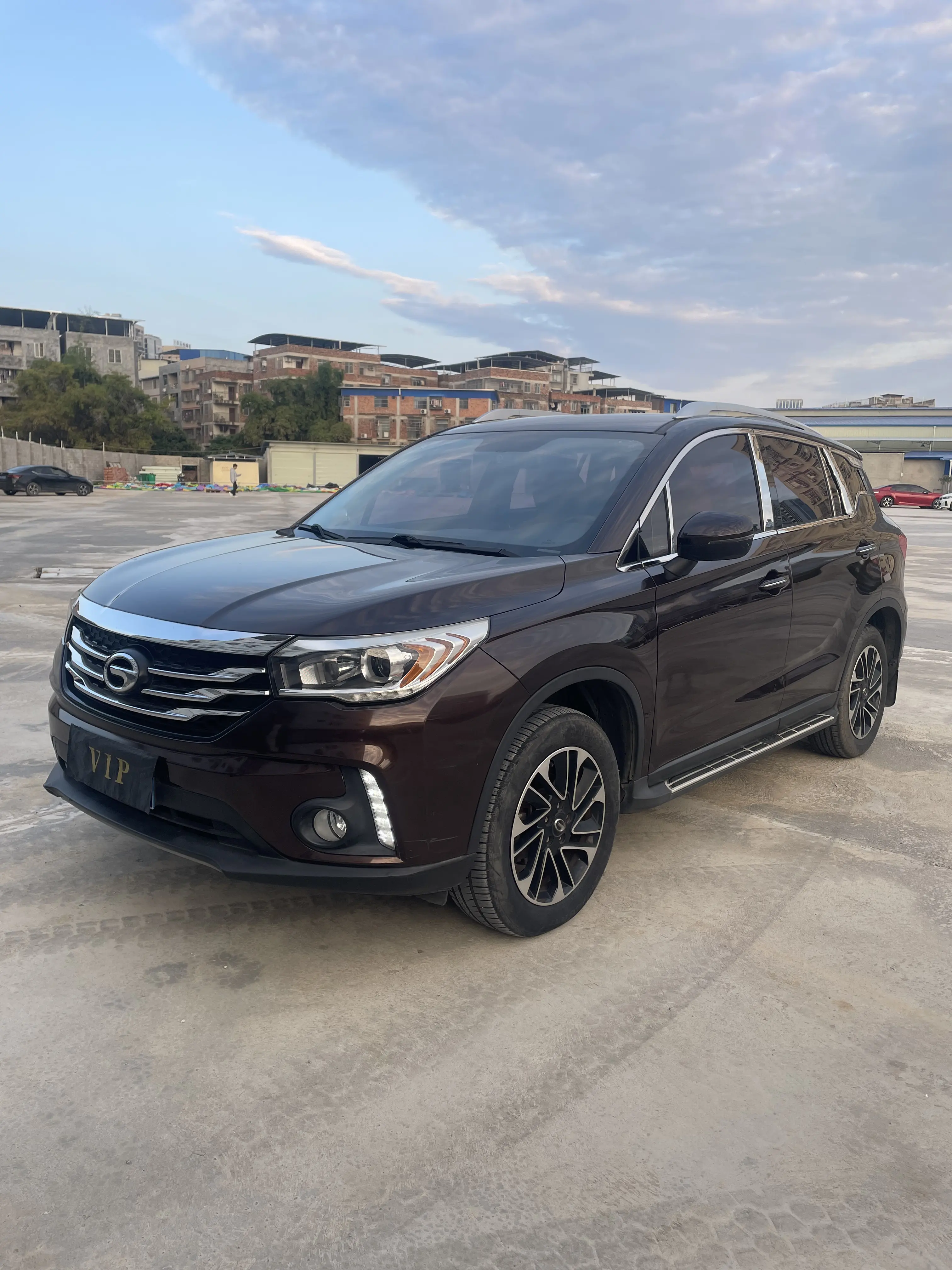 GAC Trumpchi GS4  из Китая