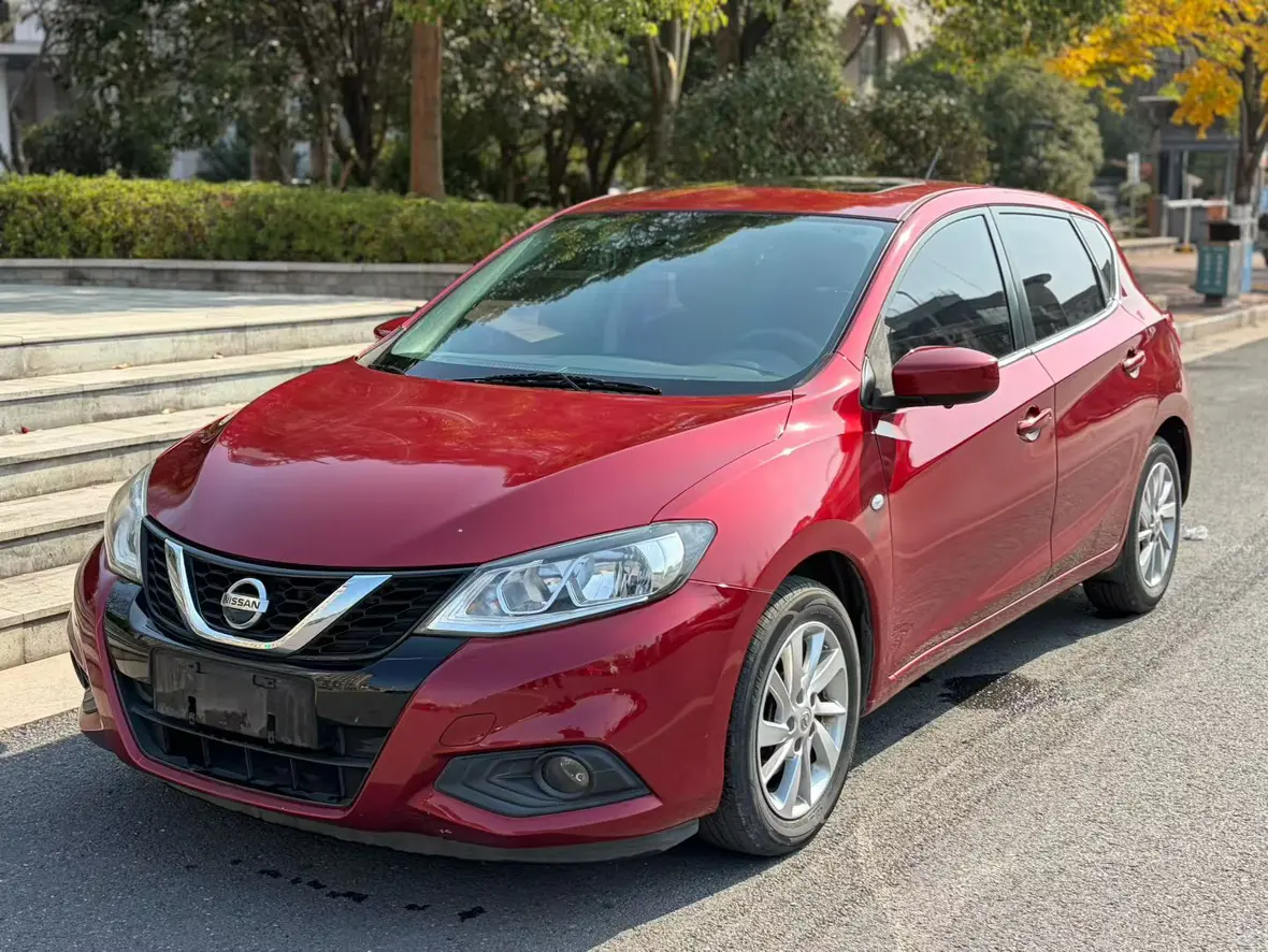 Nissan Tiida  из Китая
