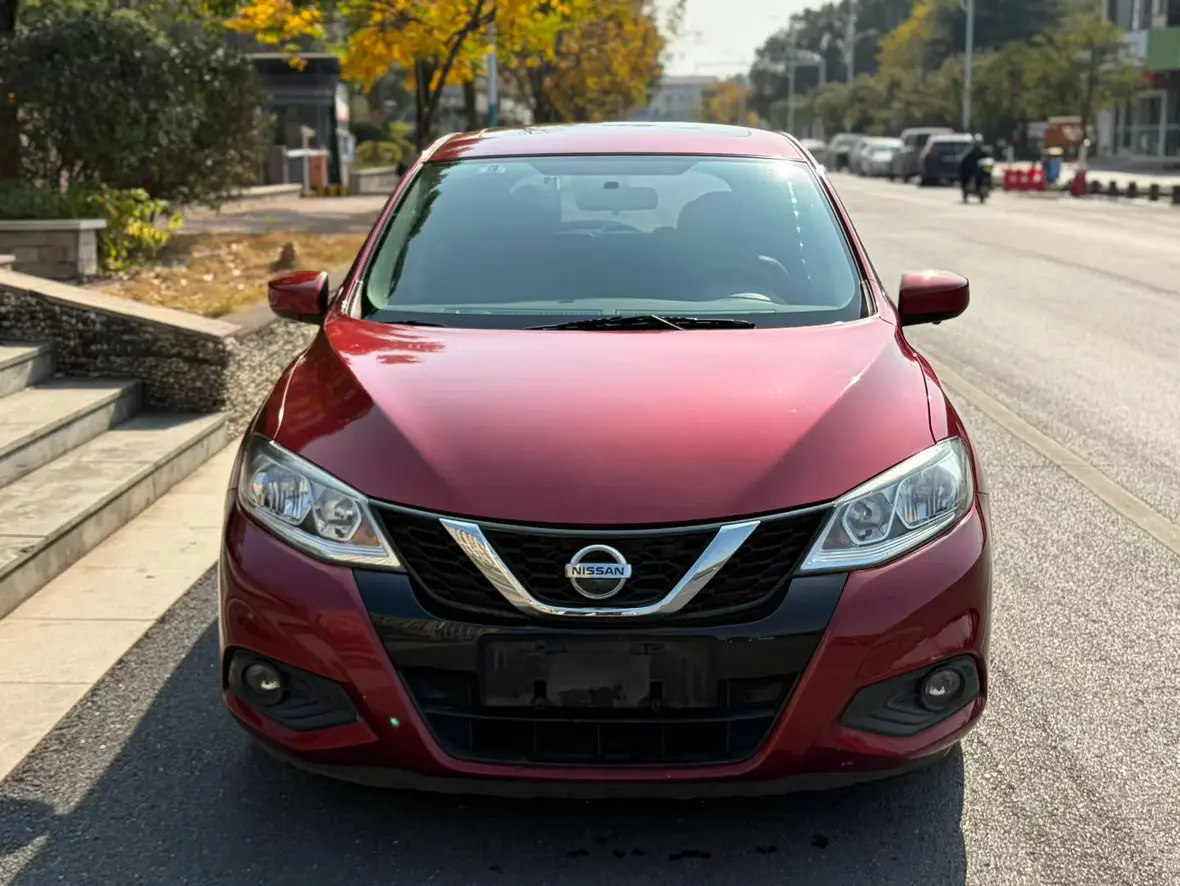 Nissan Tiida  из Китая