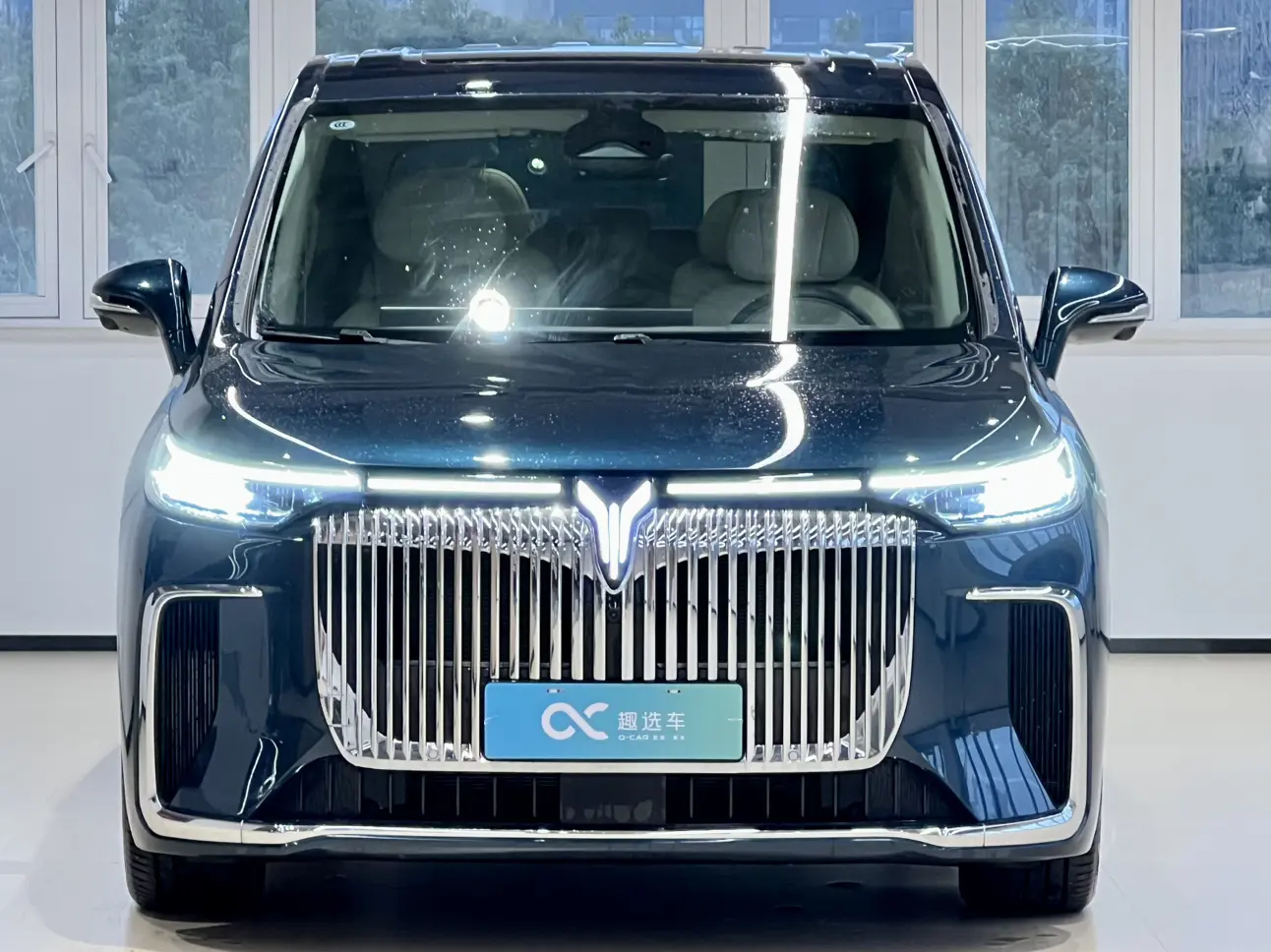 Voyah Lantu Dreamer PHEV  из Китая